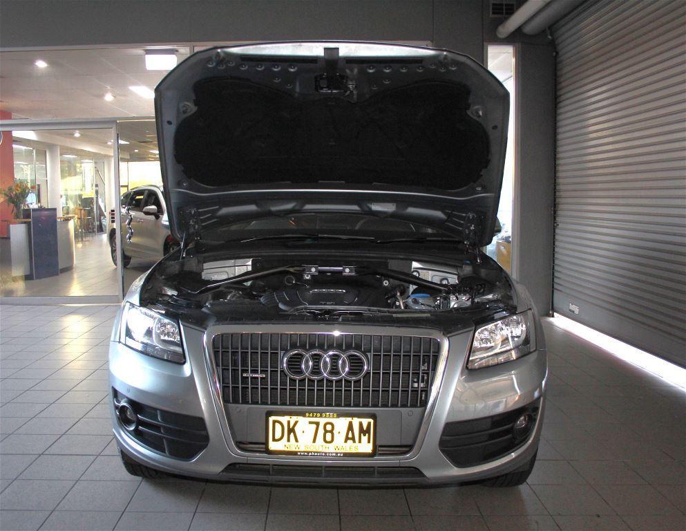 2011 AUDI Q5 8R MY12 2.0 TDI QUATTRO 7 SP AUTO DUAL CLUTCH 4D WAGON