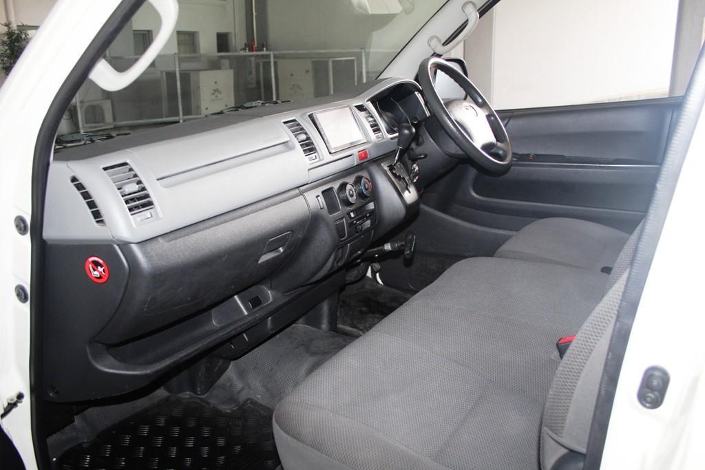 2013 TOYOTA HIACE LWB AUTO VAN