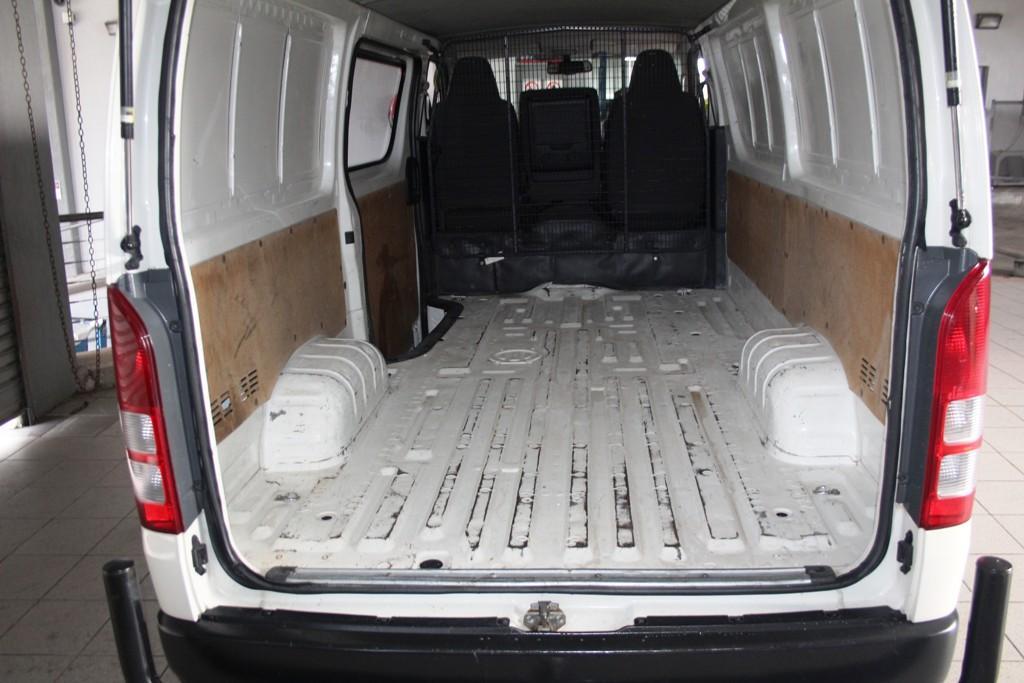 2013 TOYOTA HIACE LWB AUTO VAN