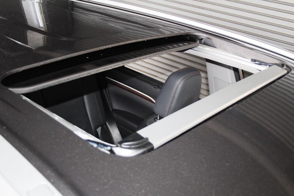 2015 TOYOTA KLUGER GRANDE AUTO AWD WAGON
