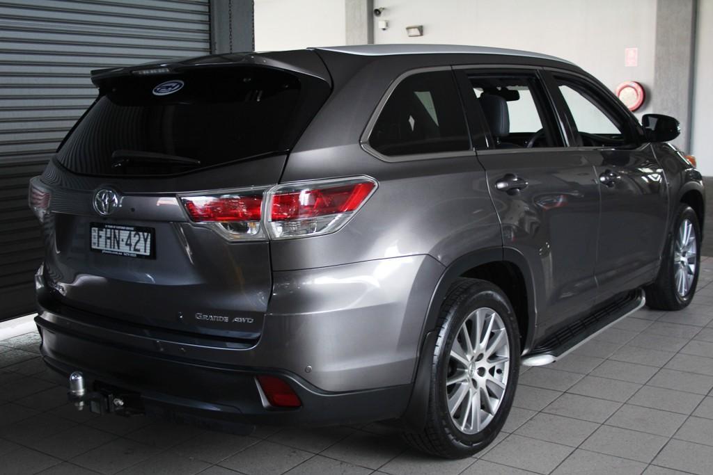 2015 TOYOTA KLUGER GRANDE AUTO AWD WAGON