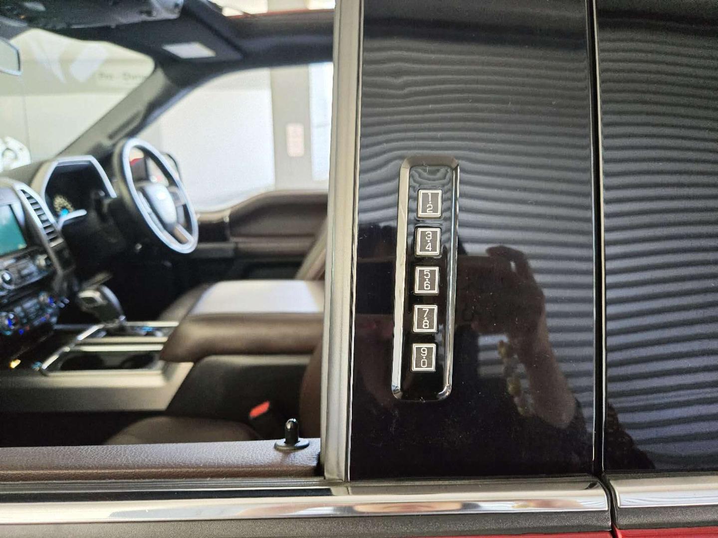 2016 FORD F-150 PLATINUM AUTO 4WD MY16 UTILITY