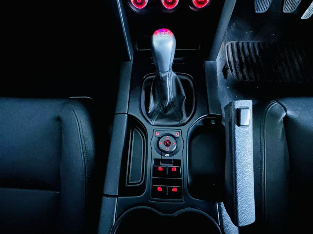 2008 HOLDEN COMMODORE SV6 VE MANUAL SEDAN