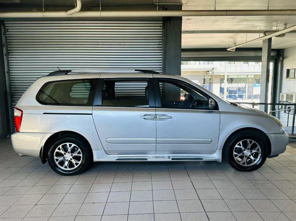 2013 KIA GRAND CARNIVAL SLI AUTO MY14 WAGON 