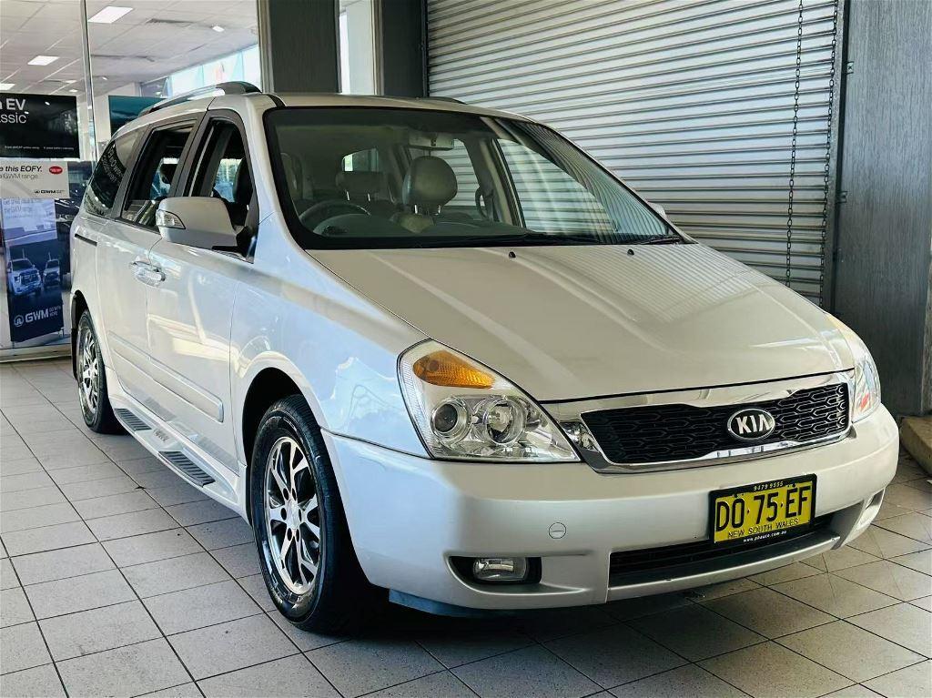 2013 KIA GRAND CARNIVAL SLI AUTO MY14 WAGON 