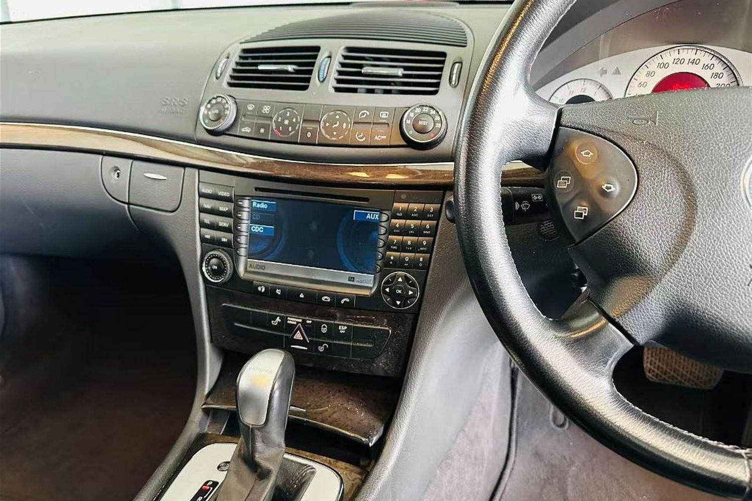 2003 MERCEDES-BENZ E-CLASS E320 ELEGANCE AUTO SEDAN
