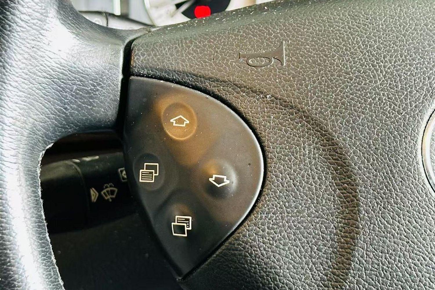 2003 MERCEDES-BENZ E-CLASS E320 ELEGANCE AUTO SEDAN