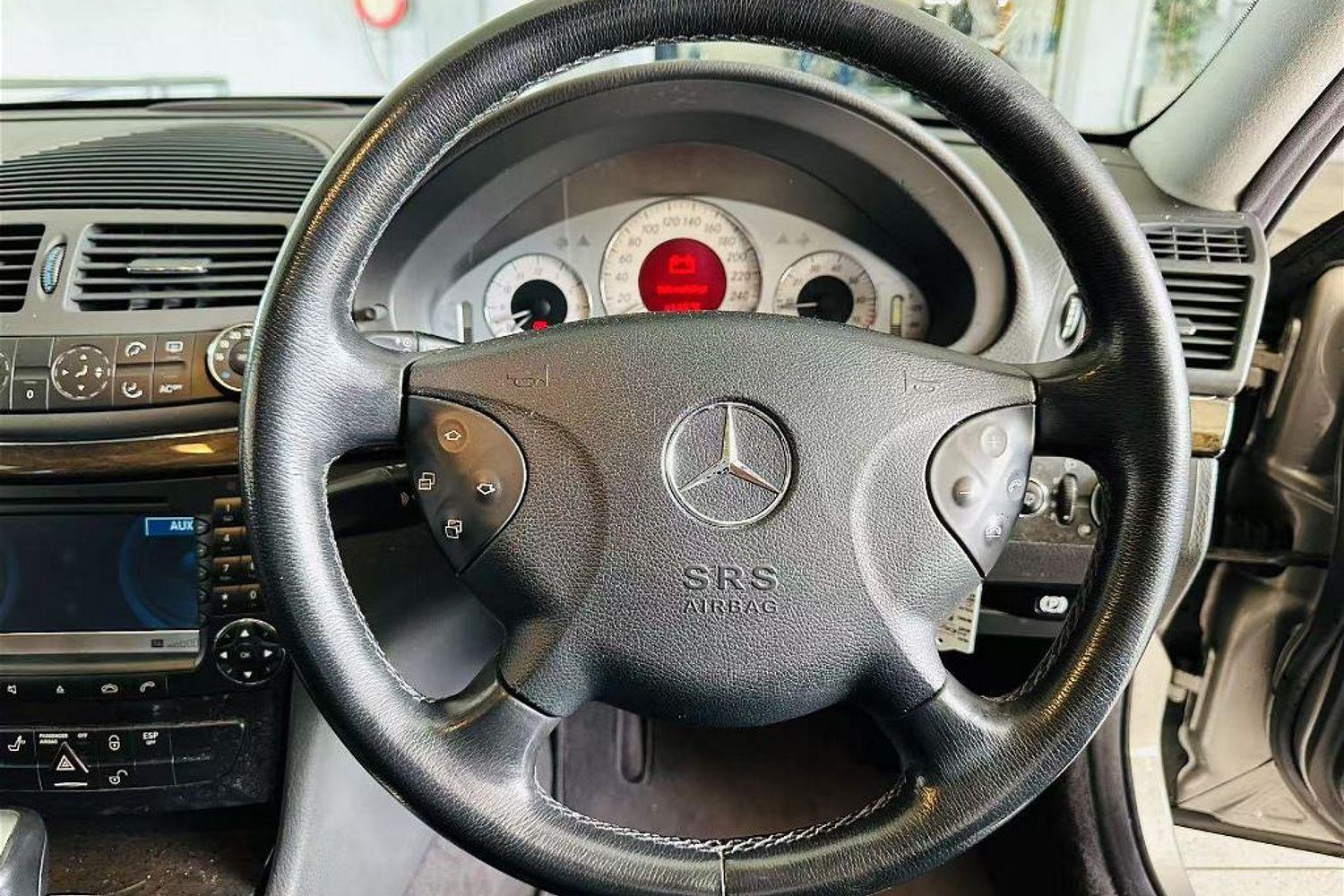 2003 MERCEDES-BENZ E-CLASS E320 ELEGANCE AUTO SEDAN