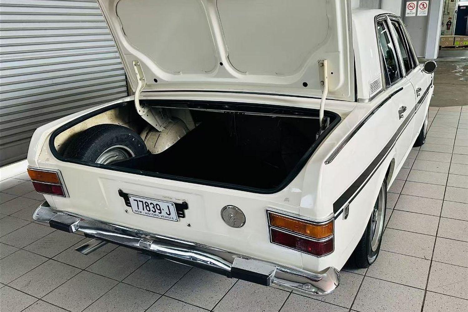 1968 FORD CORTINA 440 MK II MANUAL SEDAN