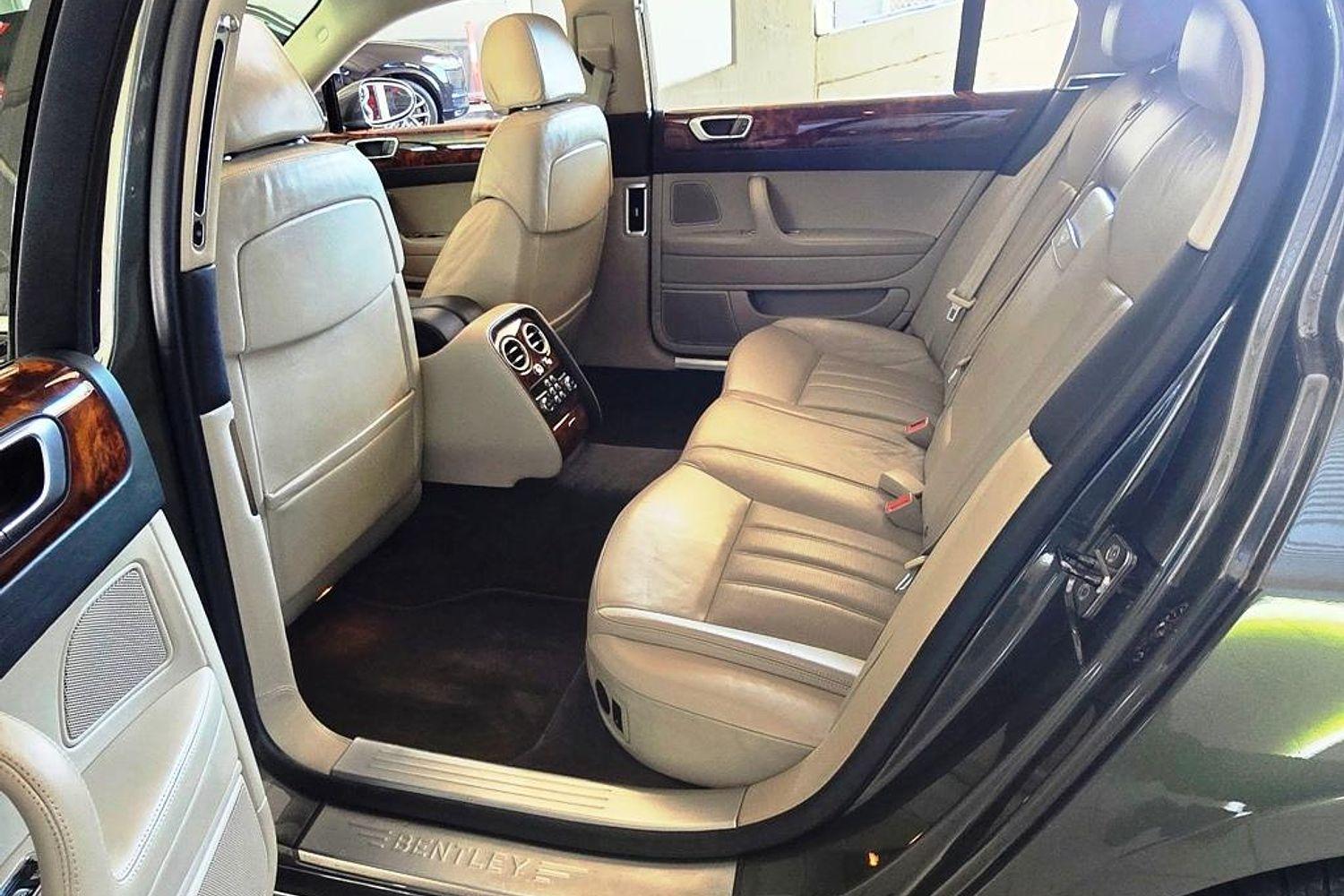 2005 BENTLEY CONTINENTAL FLYING SPUR AUTO 4WD SEDAN