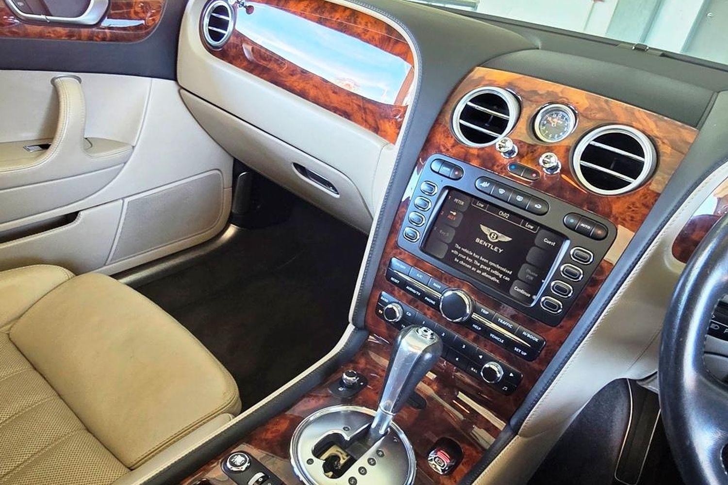 2005 BENTLEY CONTINENTAL FLYING SPUR AUTO 4WD SEDAN