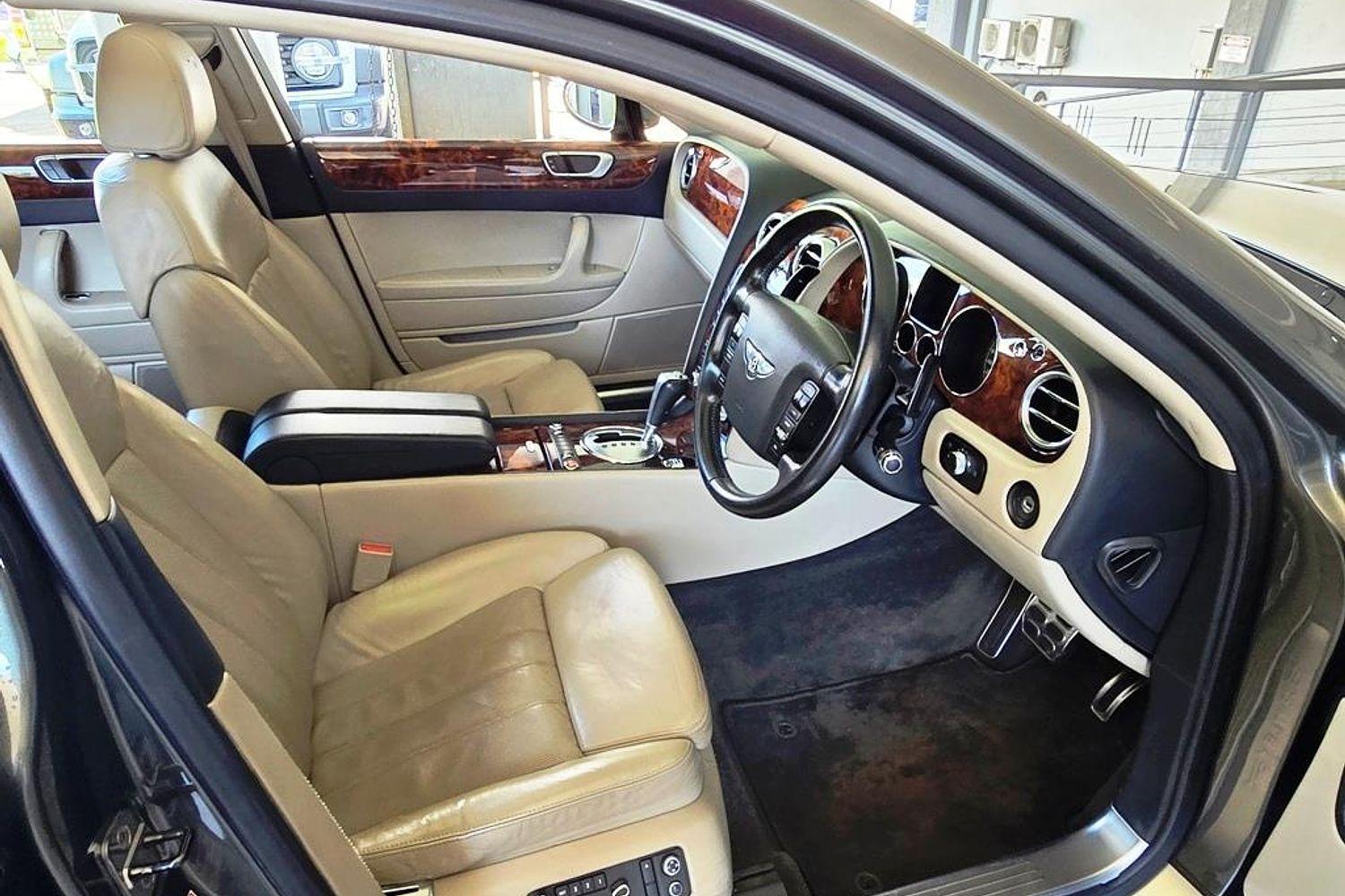 2005 BENTLEY CONTINENTAL FLYING SPUR AUTO 4WD SEDAN