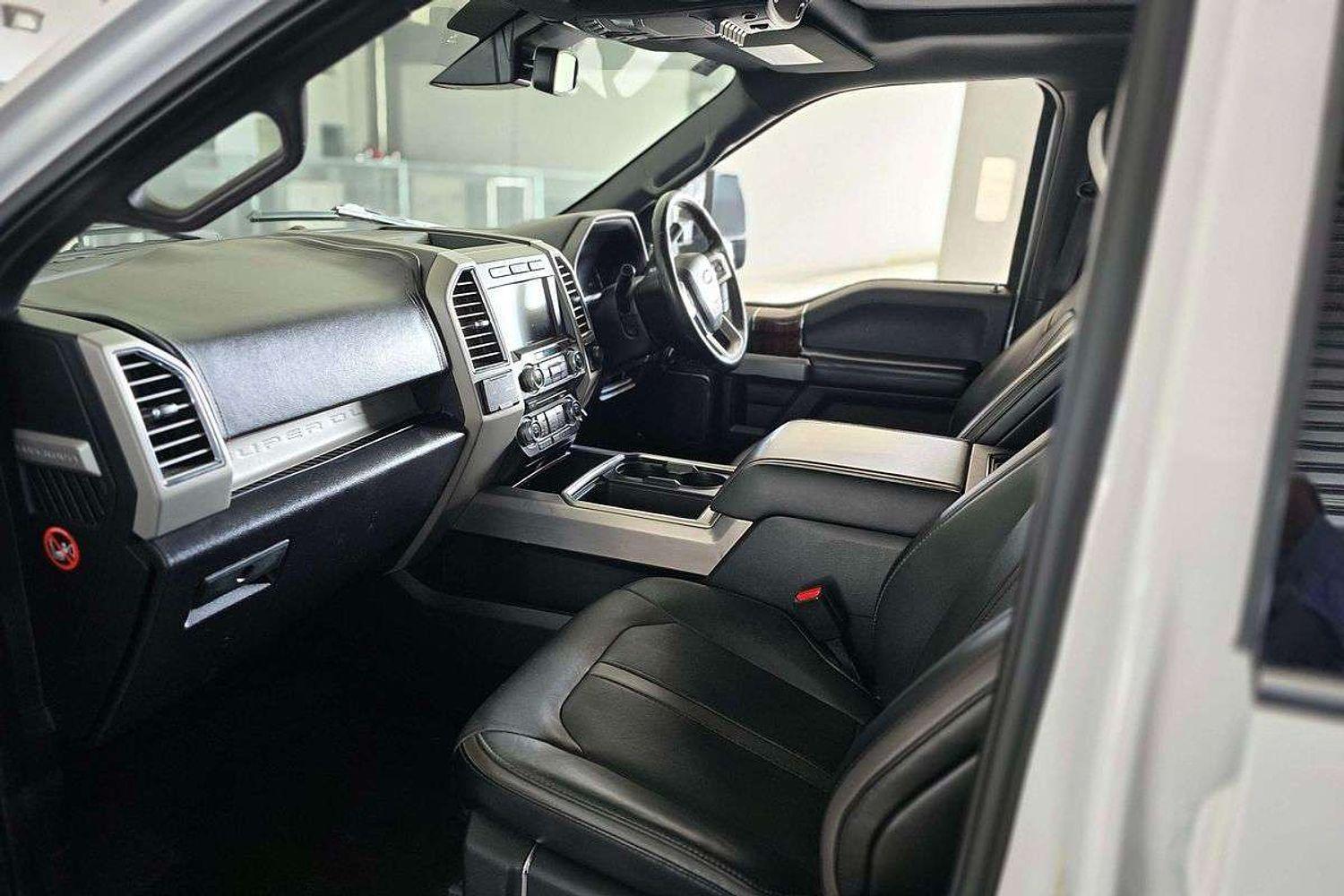 2017 FORD F350 FX4 PLATINUM SUPER DUTY 4X4 AUTOMATIC DUAL CAB UTILITY