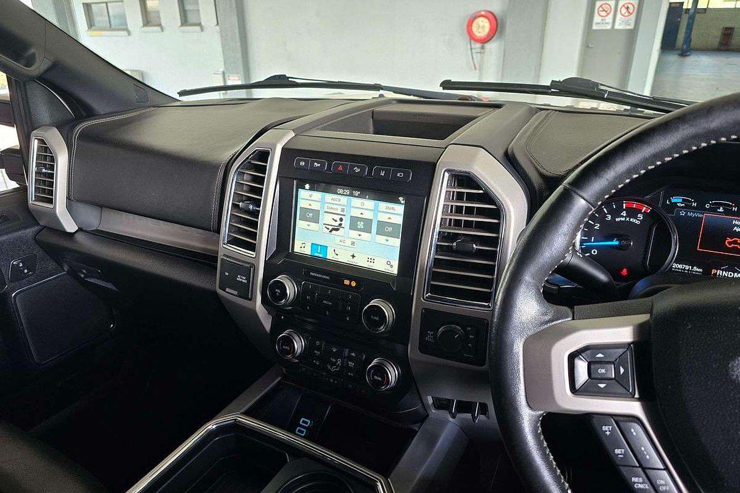 2017 FORD F350 FX4 PLATINUM SUPER DUTY 4X4 AUTOMATIC DUAL CAB UTILITY
