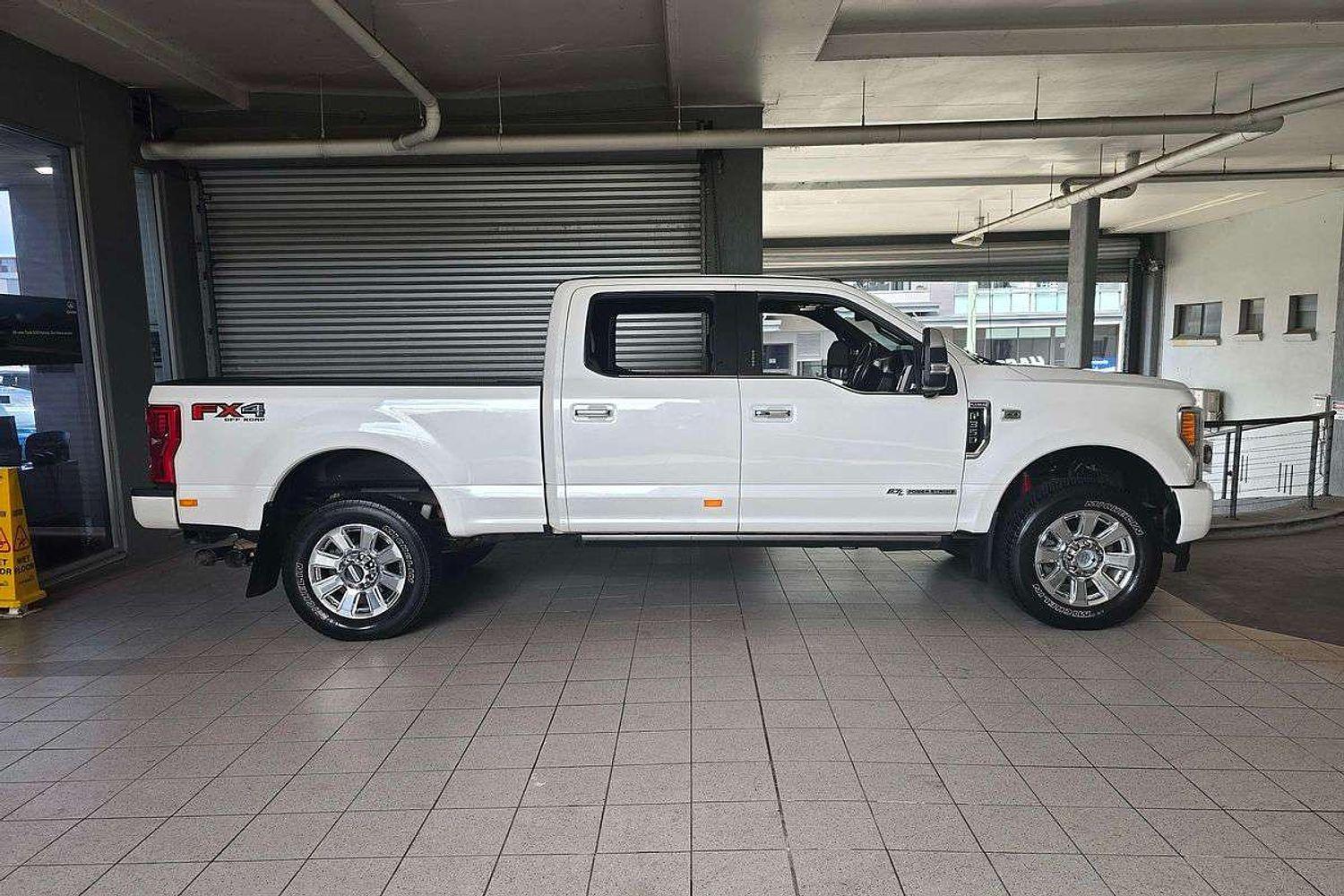 2017 FORD F350 FX4 PLATINUM SUPER DUTY 4X4 AUTOMATIC DUAL CAB UTILITY