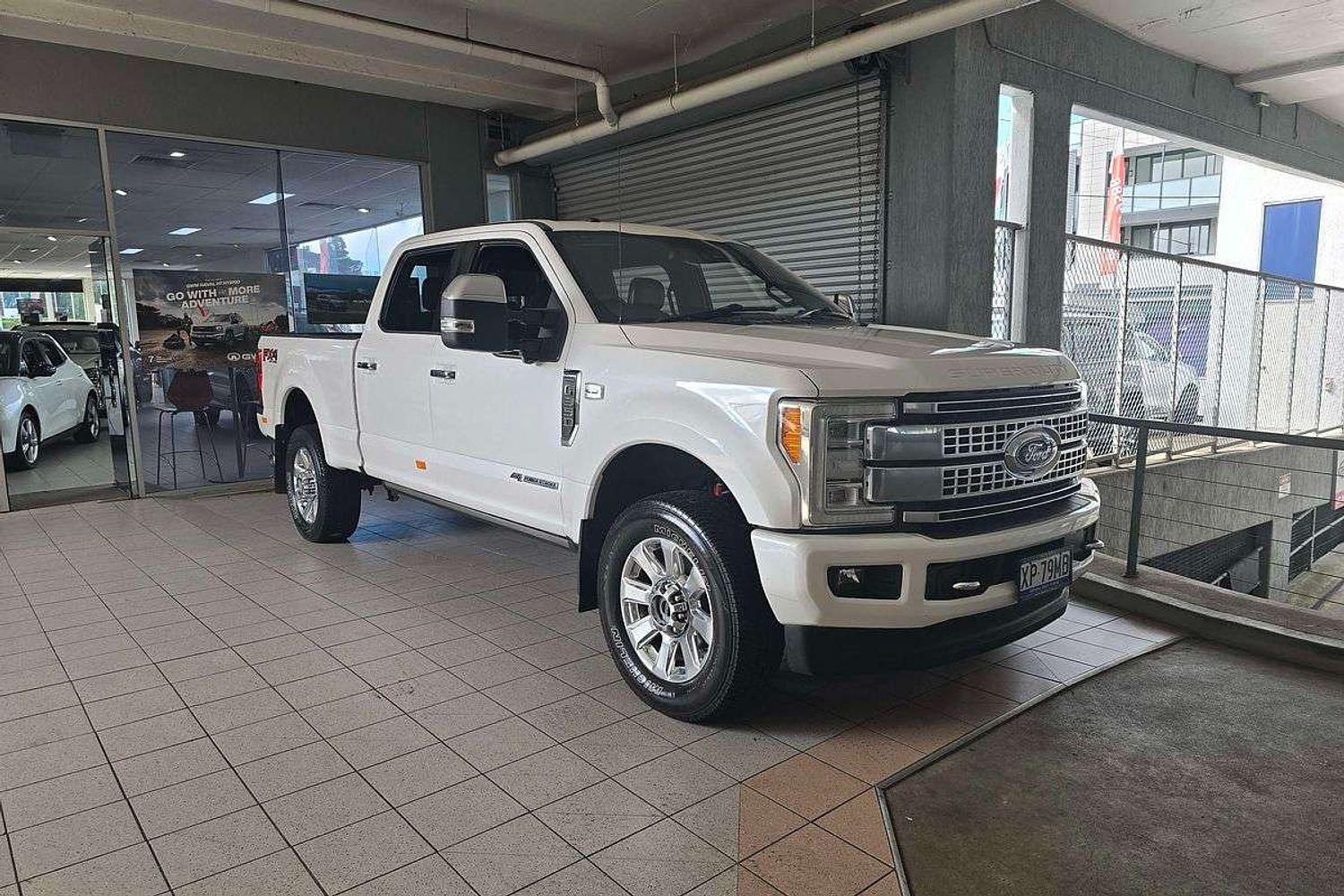 2017 FORD F350 FX4 PLATINUM SUPER DUTY 4X4 AUTOMATIC DUAL CAB UTILITY