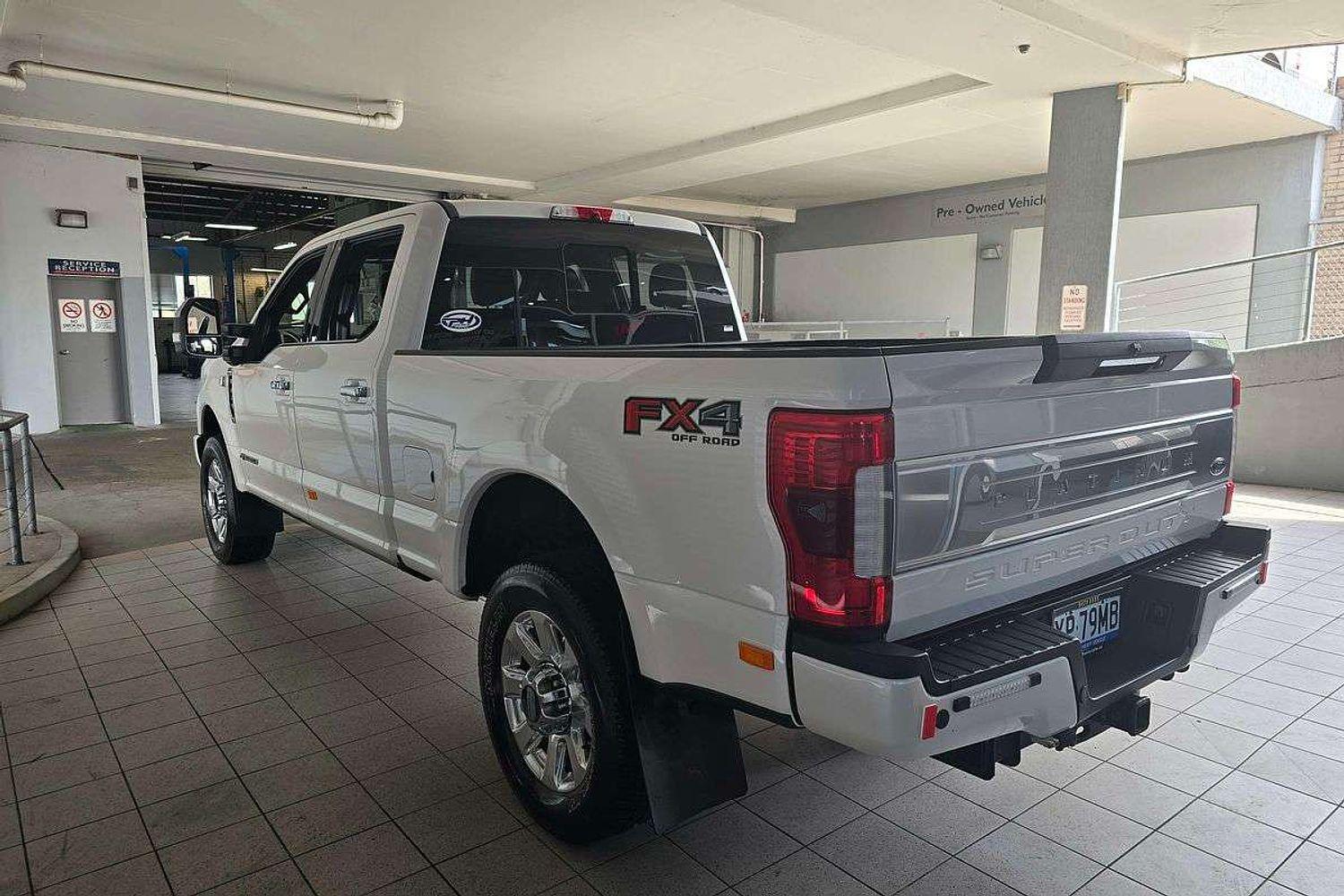2017 FORD F350 FX4 PLATINUM SUPER DUTY 4X4 AUTOMATIC DUAL CAB UTILITY