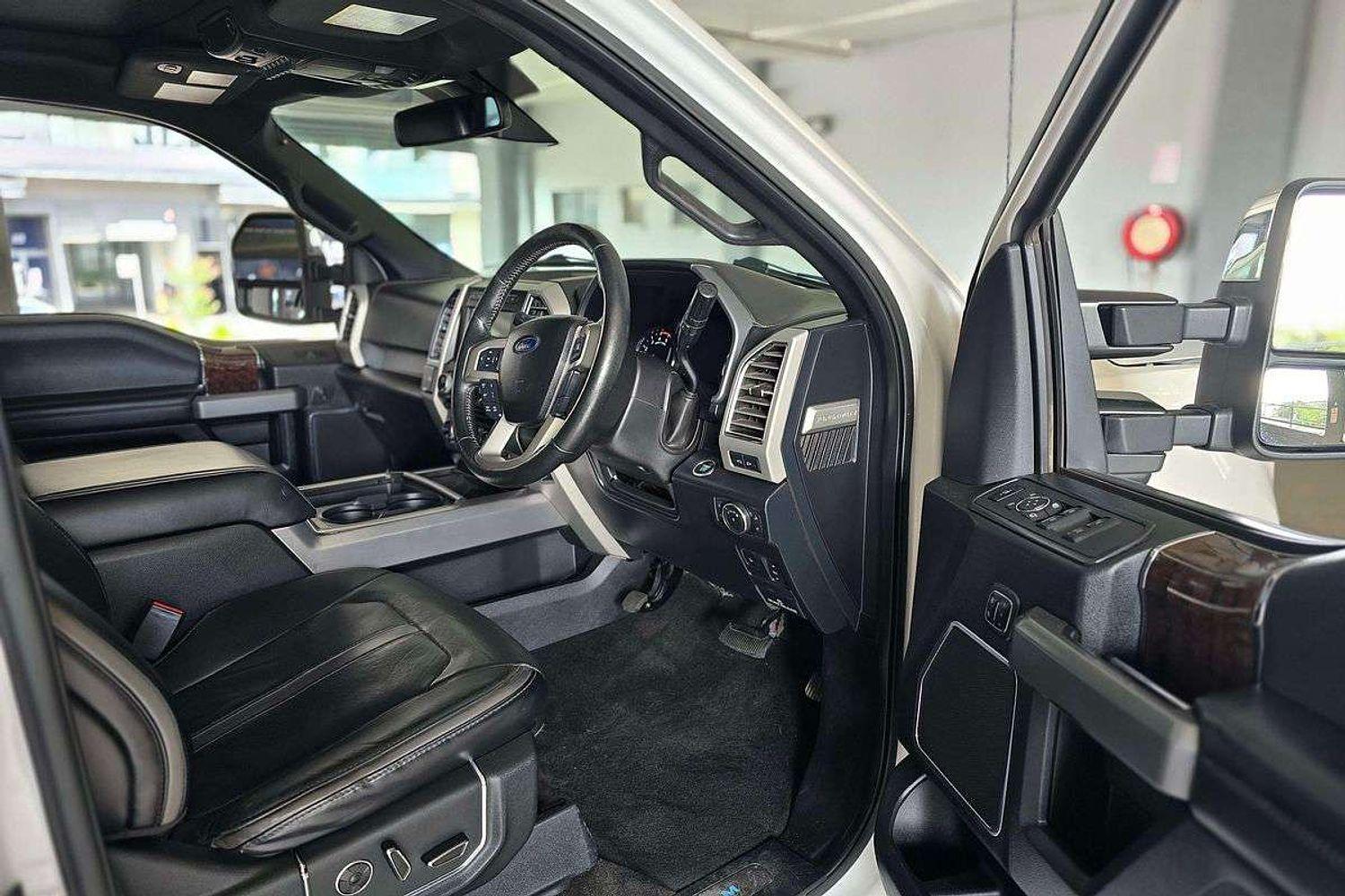2017 FORD F350 FX4 PLATINUM SUPER DUTY 4X4 AUTOMATIC DUAL CAB UTILITY