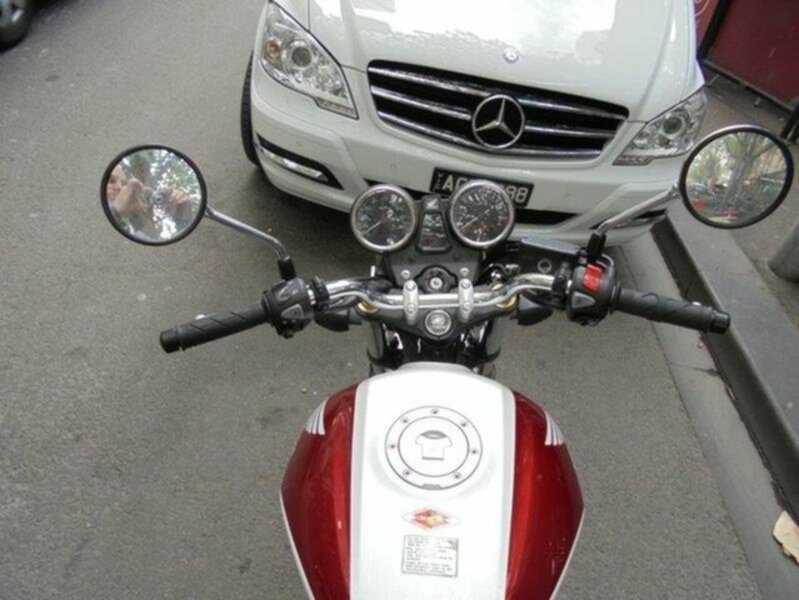 2017 HONDA CB400