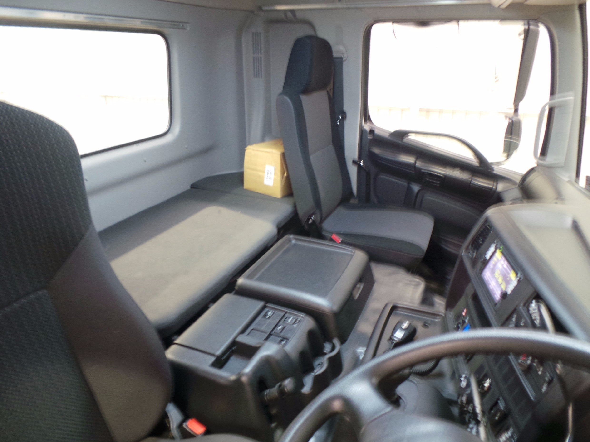 2018 HINO SS - 700 SERIES TRUCK AMT PRIMEMOVER