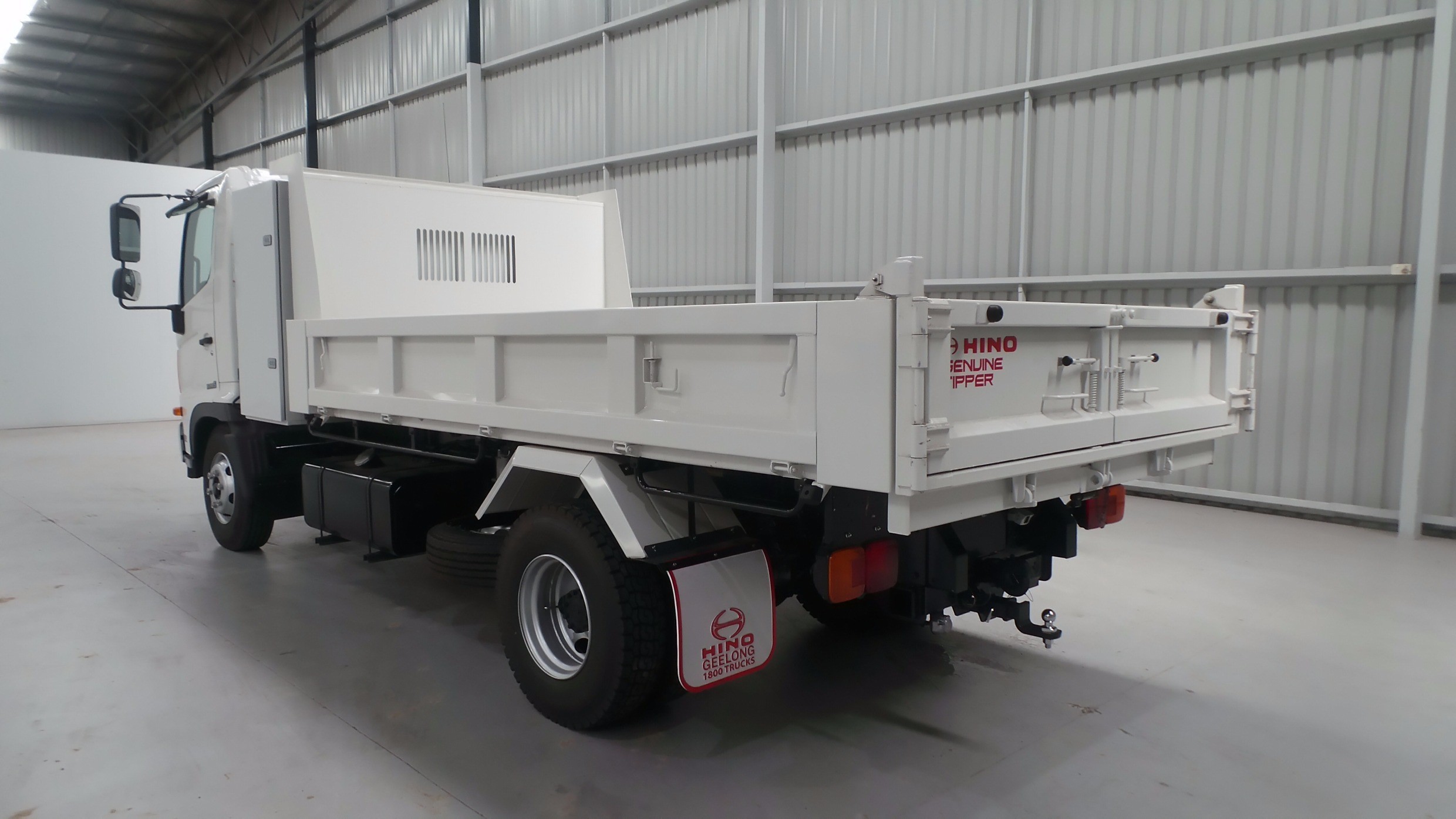 2018 HINO FC 1022-500 SERIES TRUCK MANUAL TIPPER