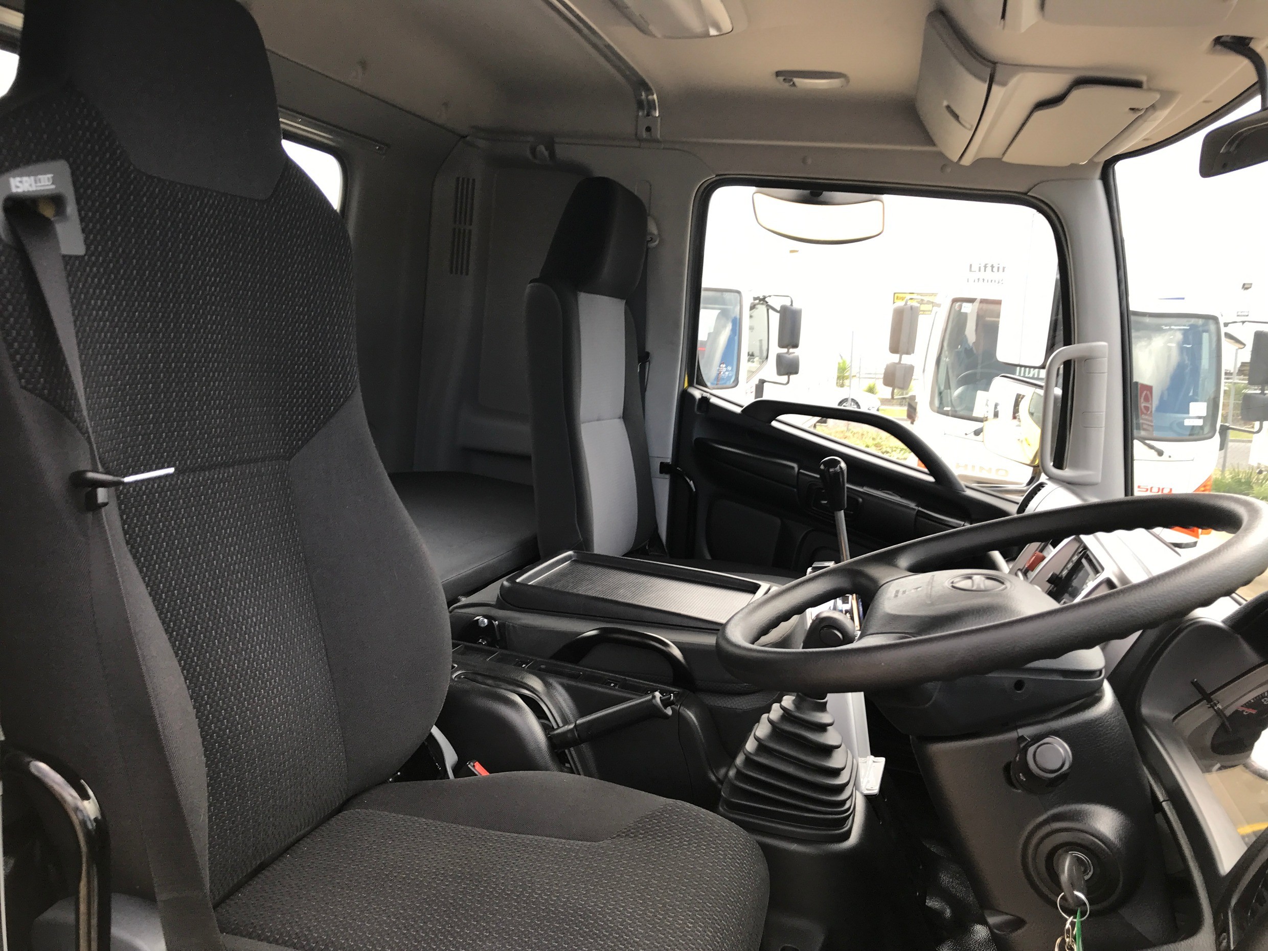 2018 HINO FE 1426-500 SERIES TRUCK AUTOMATIC CONCRETE AGITATOR