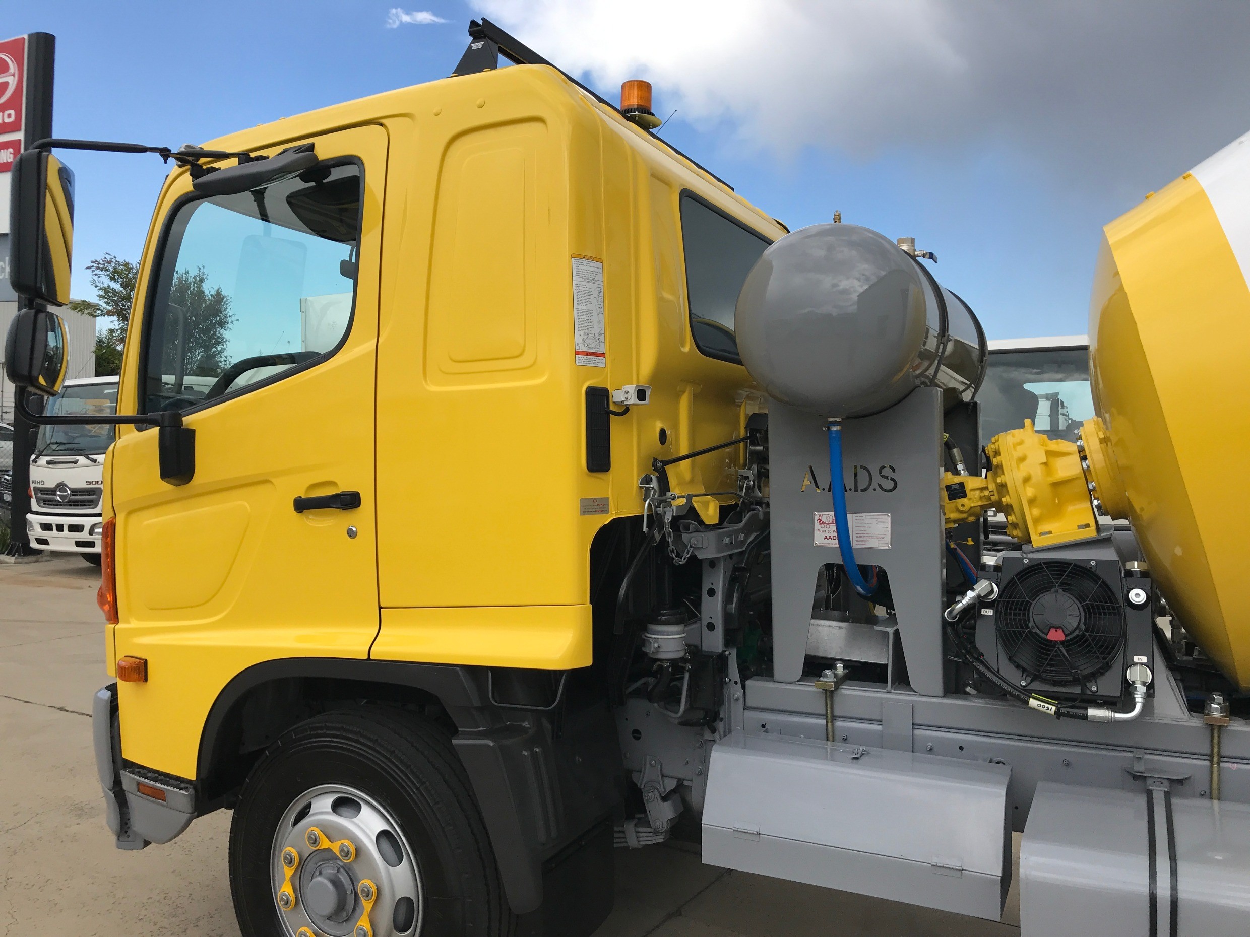 2018 HINO FE 1426-500 SERIES TRUCK AUTOMATIC CONCRETE AGITATOR
