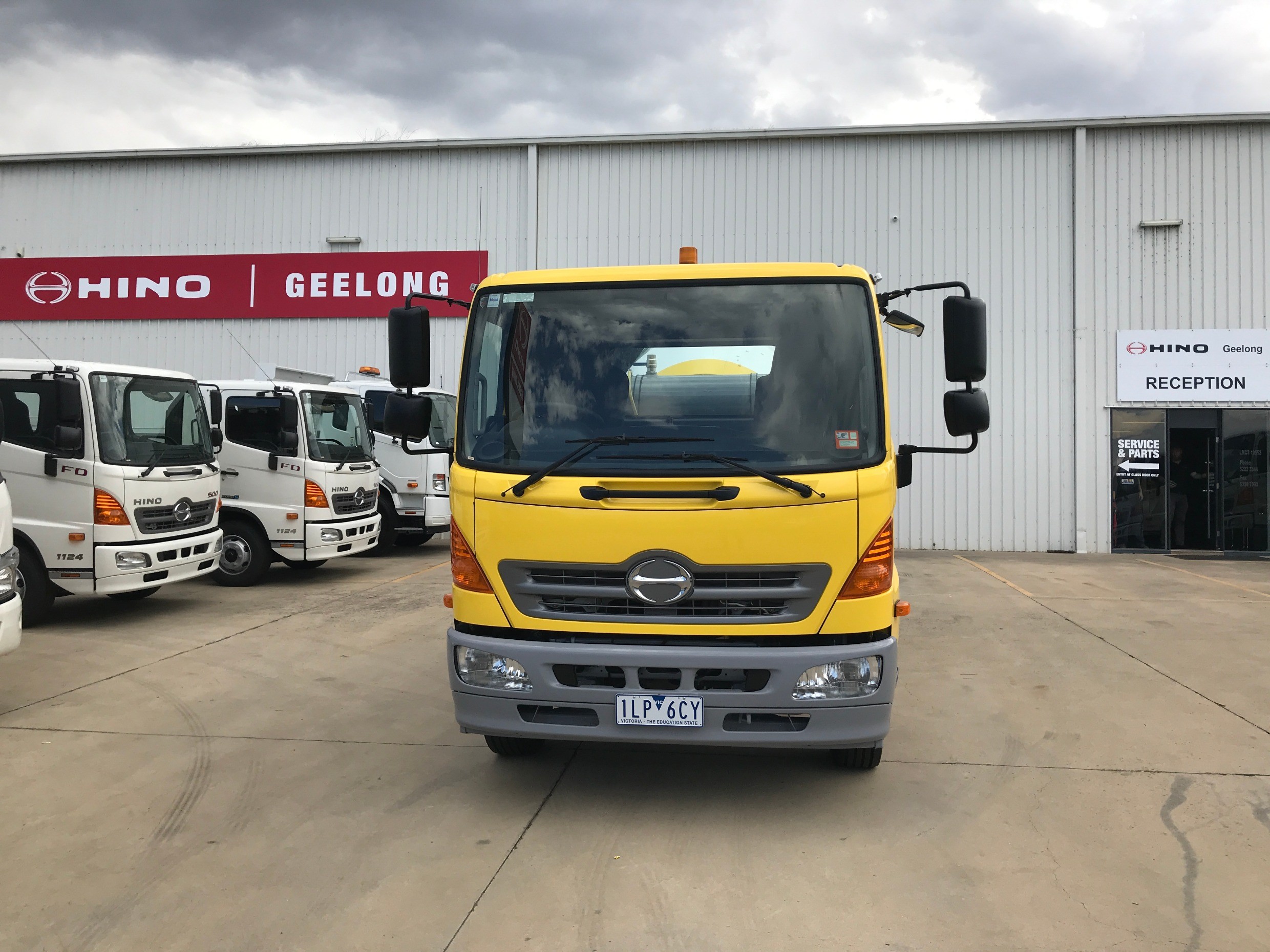 2018 HINO FE 1426-500 SERIES TRUCK AUTOMATIC CONCRETE AGITATOR