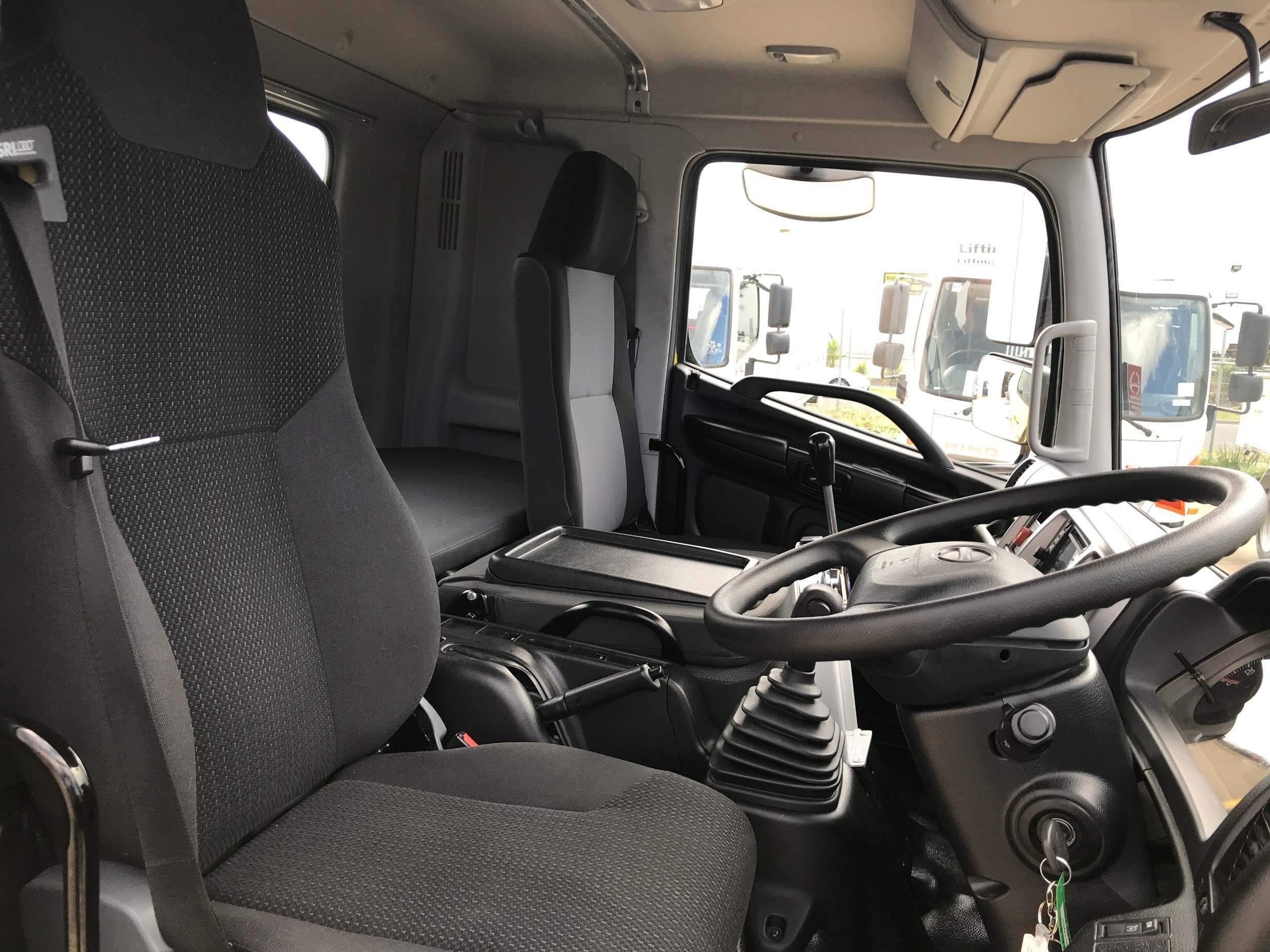 2018 HINO FE 1426-500 SERIES TRUCK AUTOMATIC CONCRETE AGITATOR