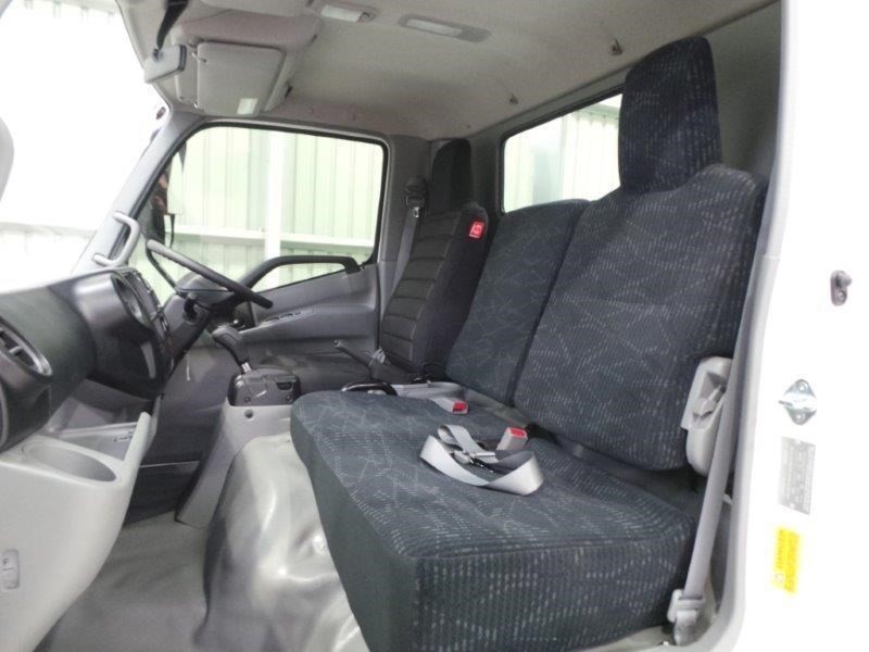 2019 HINO 921- 300 SERIES TRUCK AUTOMATIC TRAY
