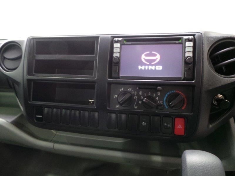 2019 HINO 921- 300 SERIES TRUCK AUTOMATIC TRAY