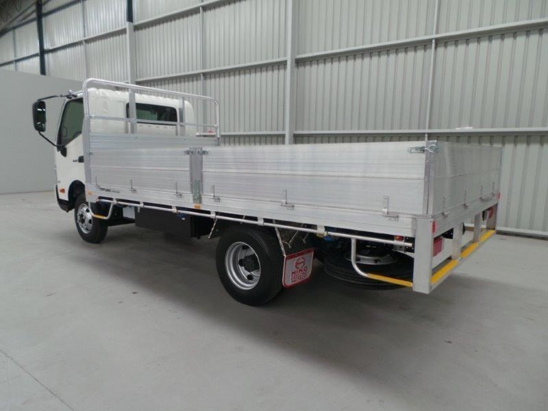 2019 HINO 921- 300 SERIES TRUCK AUTOMATIC TRAY