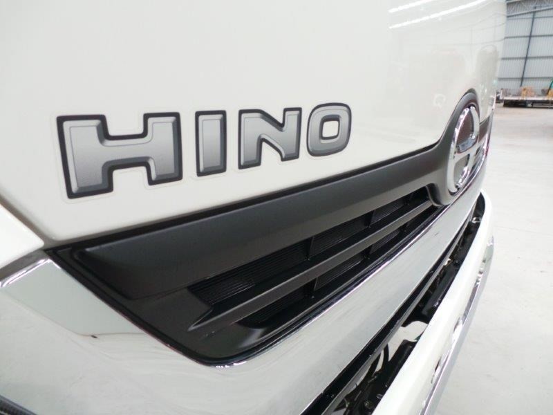 2019 HINO 921- 300 SERIES TRUCK AUTOMATIC TRAY