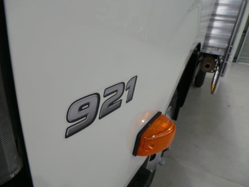 2019 HINO 921- 300 SERIES TRUCK AUTOMATIC TRAY