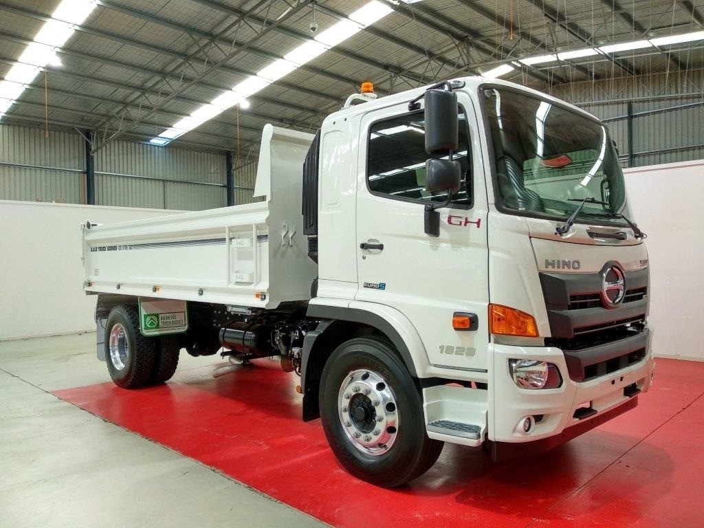 2019 HINO GH 1828-500 SERIES MANUAL TIPPER