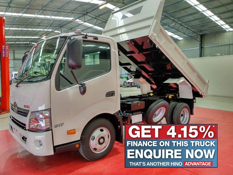2019 HINO 617 - 300 SERIES TRUCK MANUAL TIPPER
