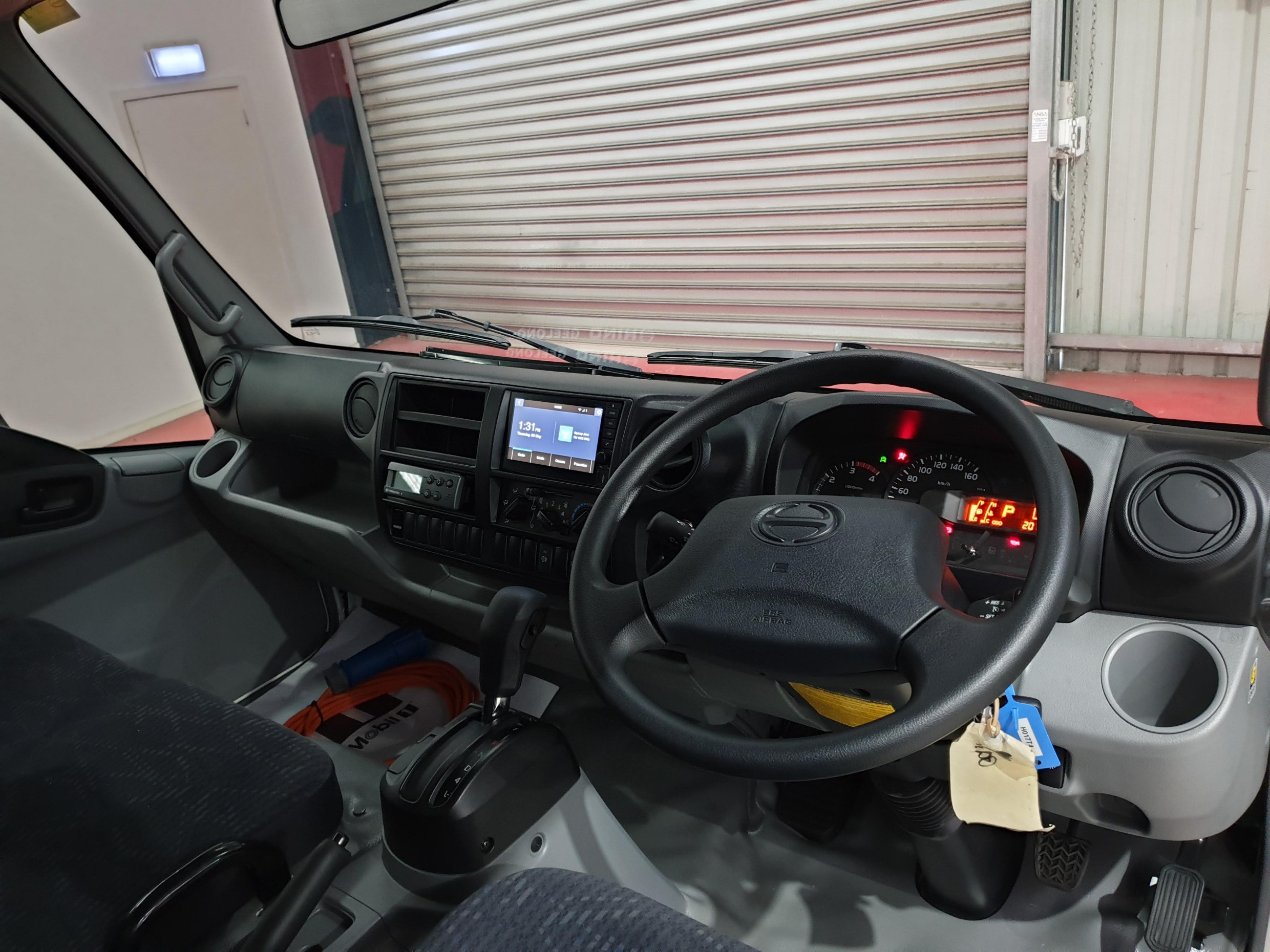 2019 HINO 816 - 300 SERIES AUTOMATIC REFRIGERATED TRUCK