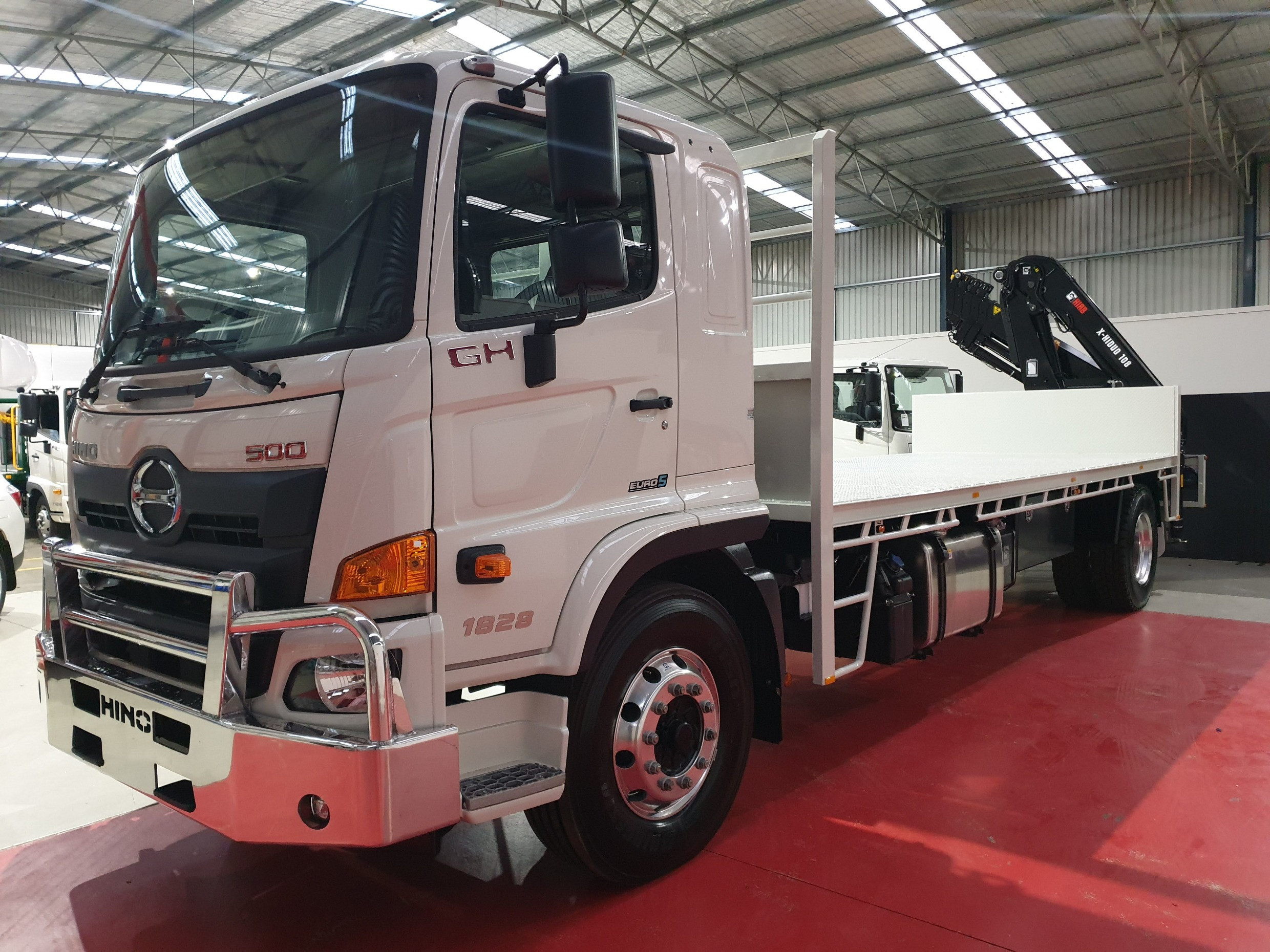 2019 HINO GH 1828-500 SERIES AUTOMATIC CRANE TRUCK