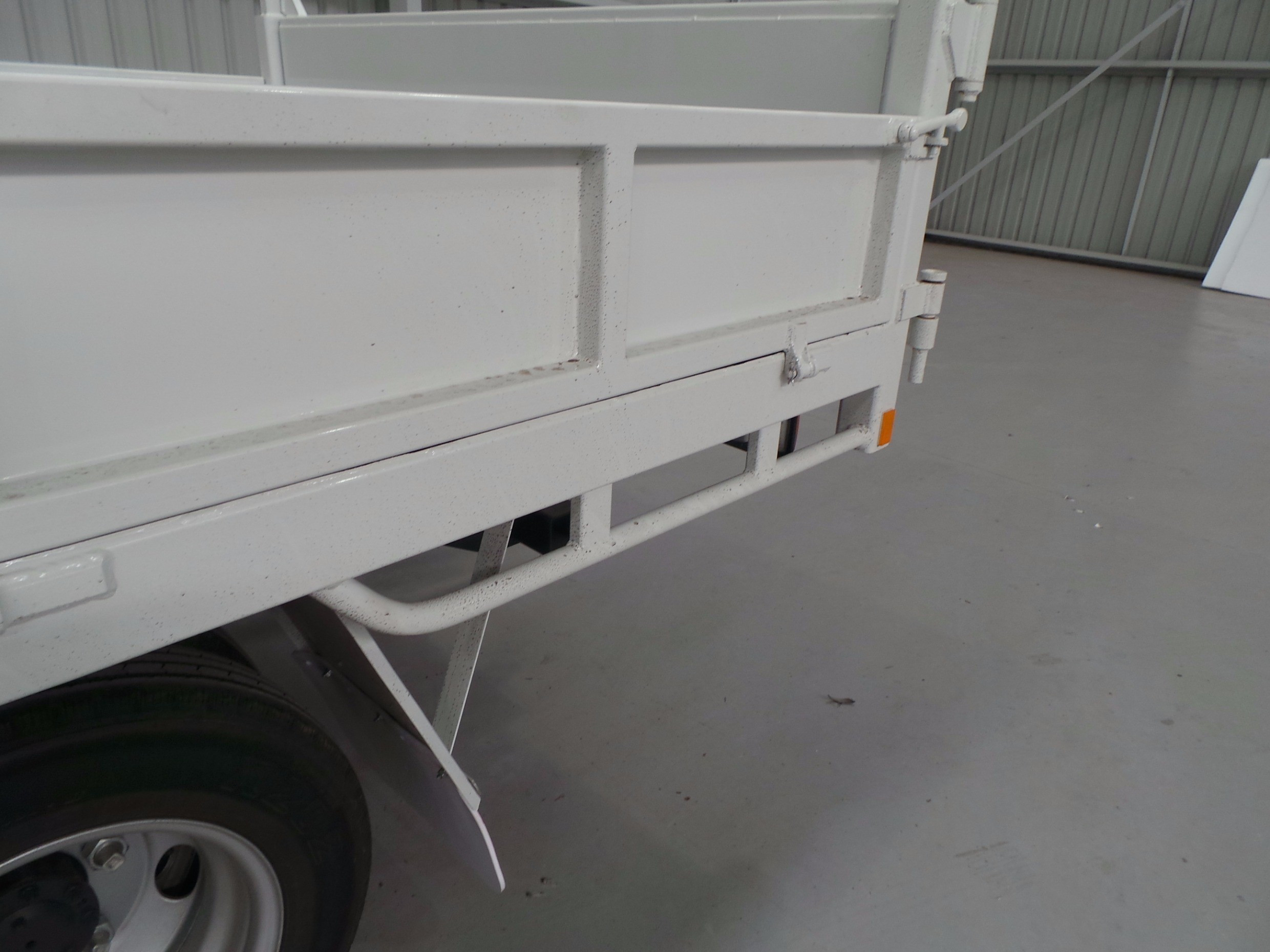 2020 HINO 616 - 300 SERIES AUTOMATIC CRANE TRUCK