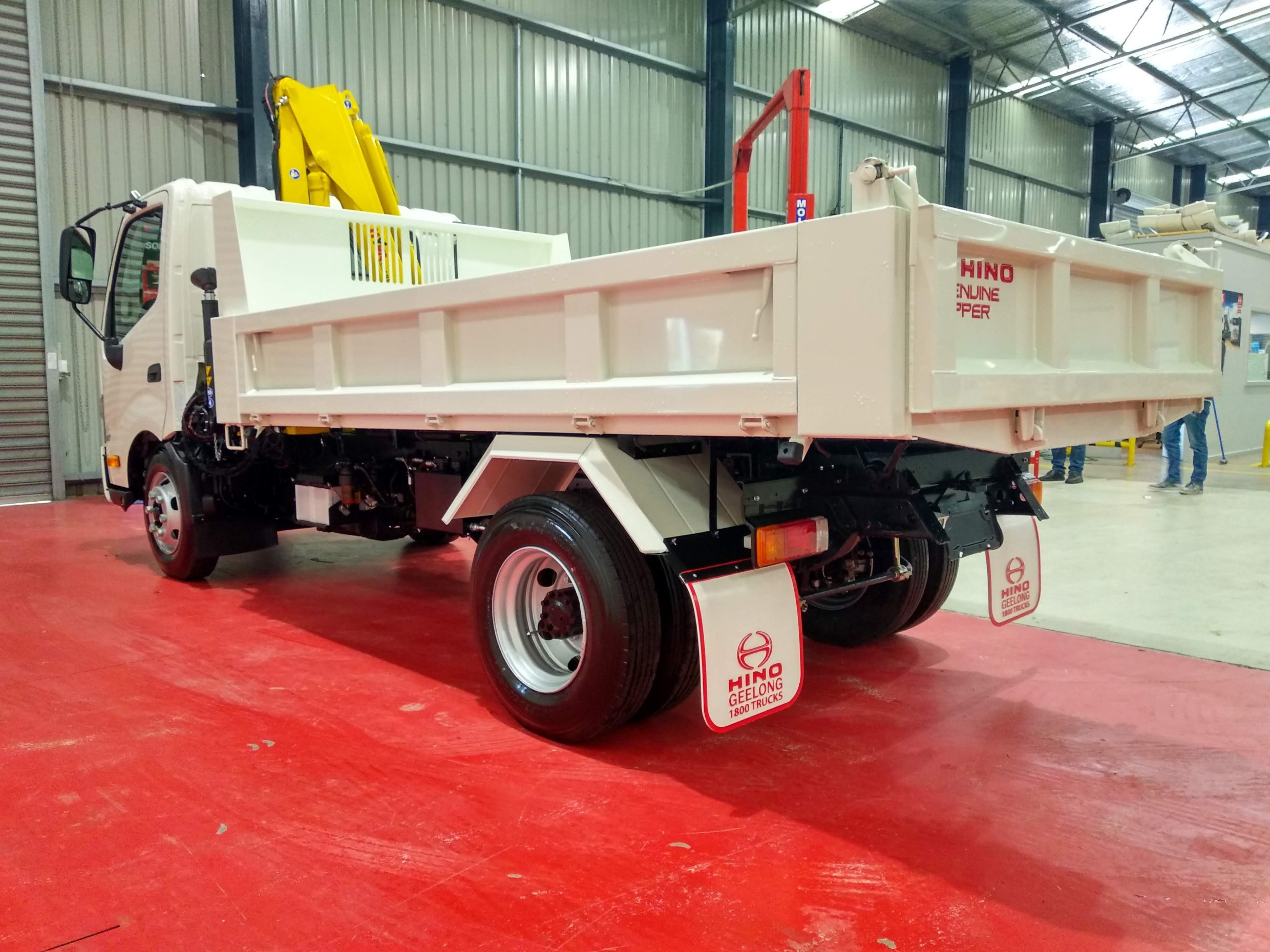 2020 HINO 917 - 300 SERIES MANUAL TIPPER
