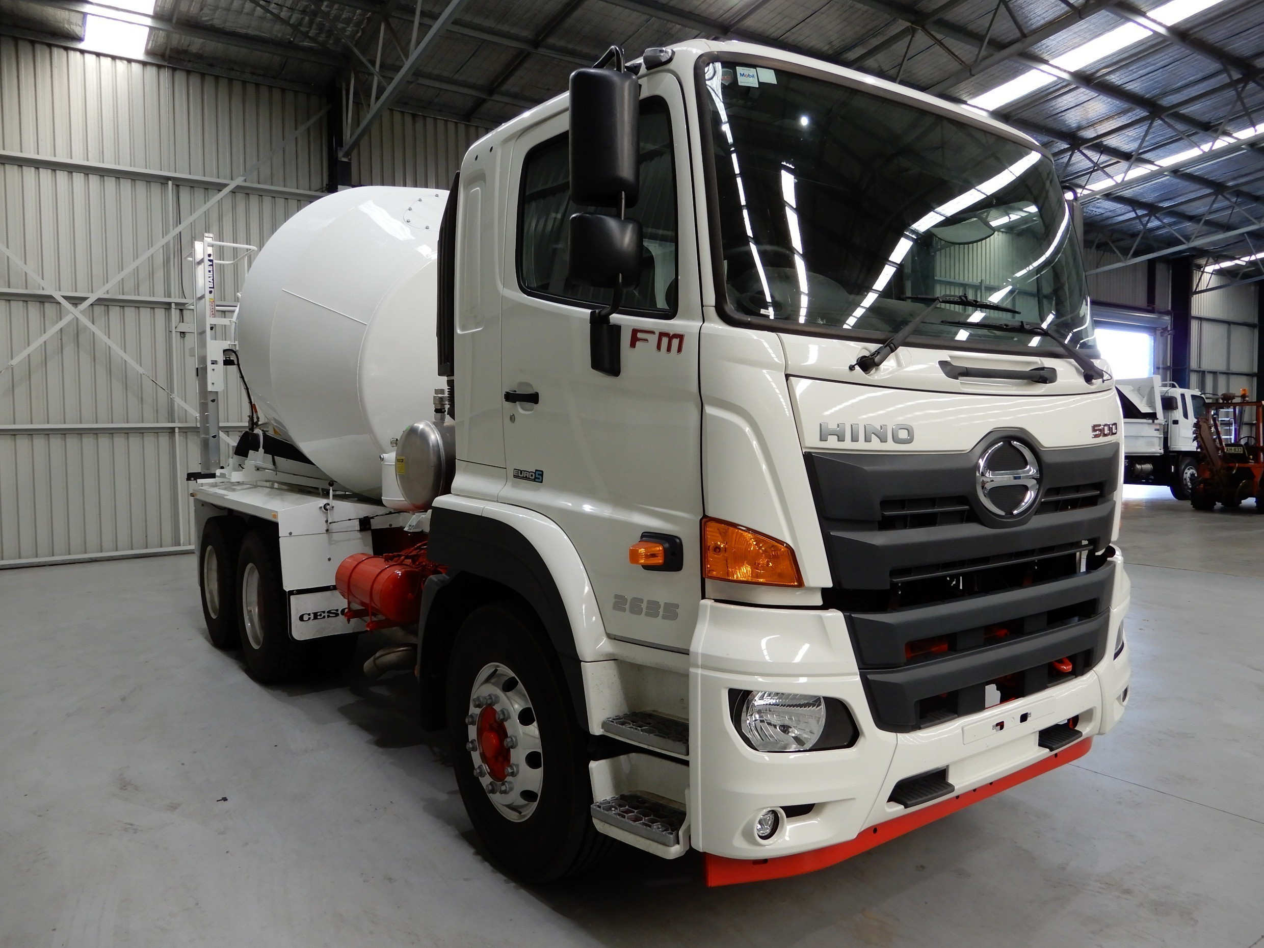2021 HINO FM 2635 500 SERIES MEDIUM MANUAL 6X4 CONCRETE AGITATOR TRUCK