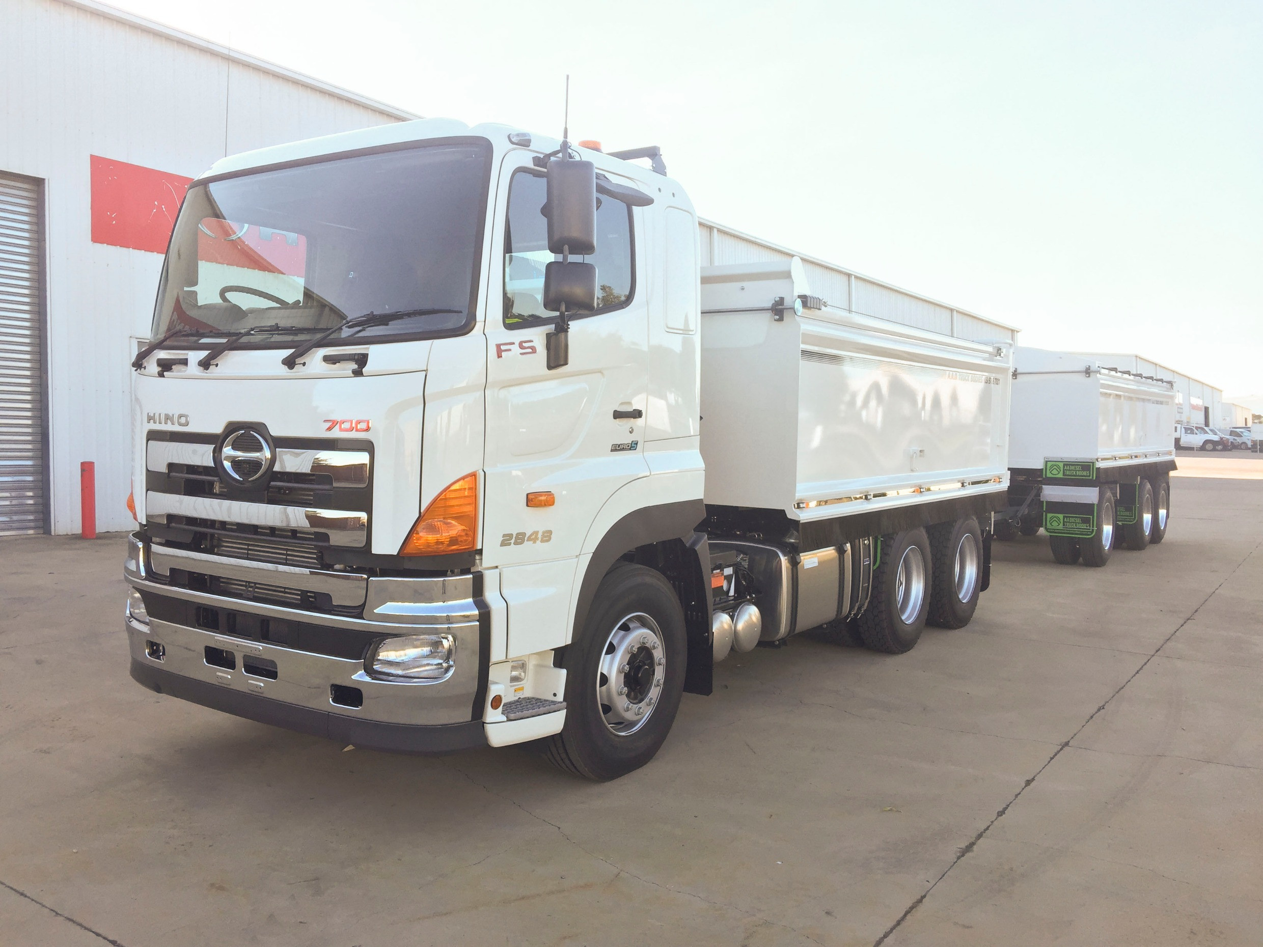 2021 HINO FS -700 SERIES AUTOMATIC TIPPER
