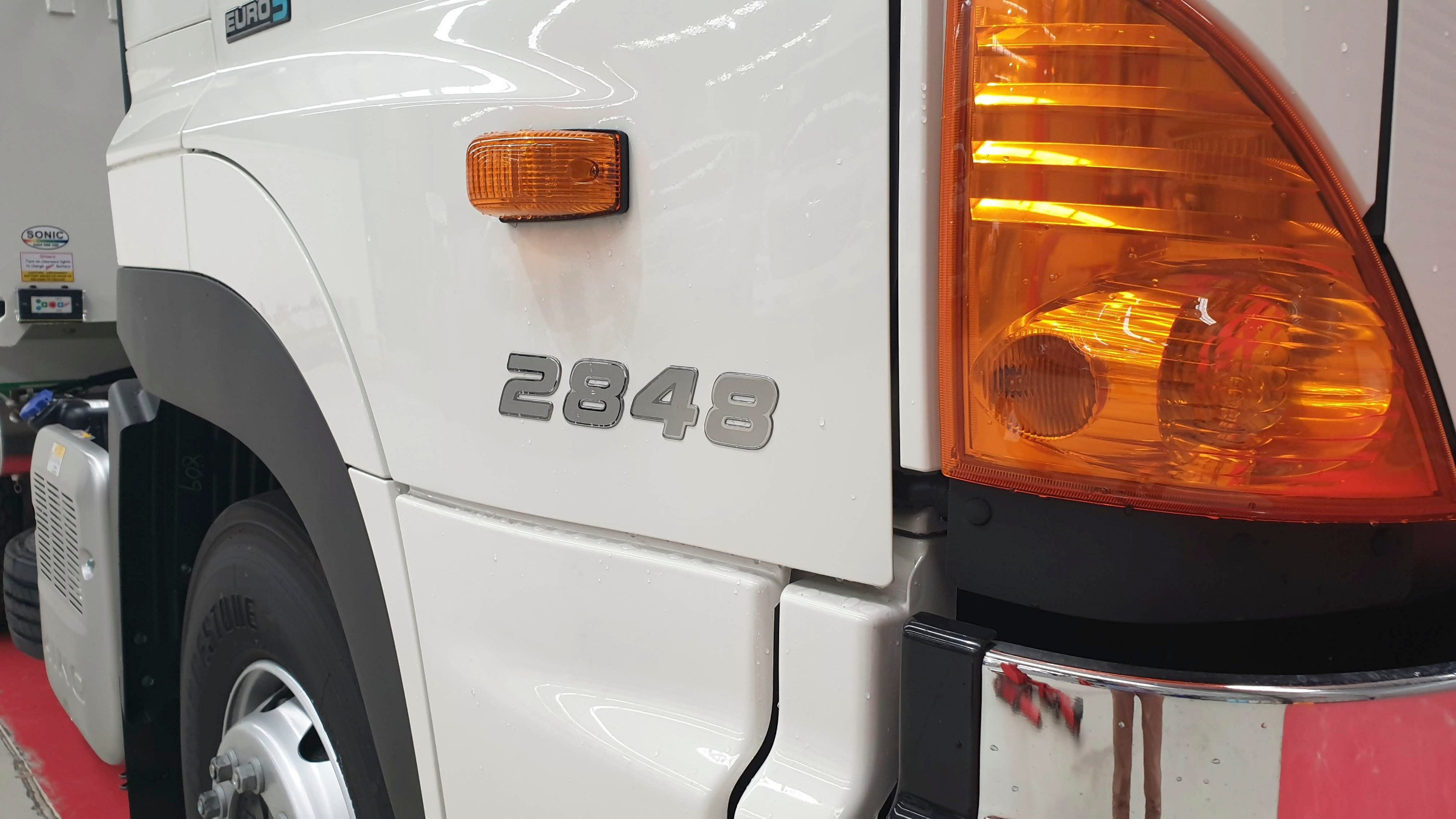2021 HINO FS -700 SERIES AMT TIPPER