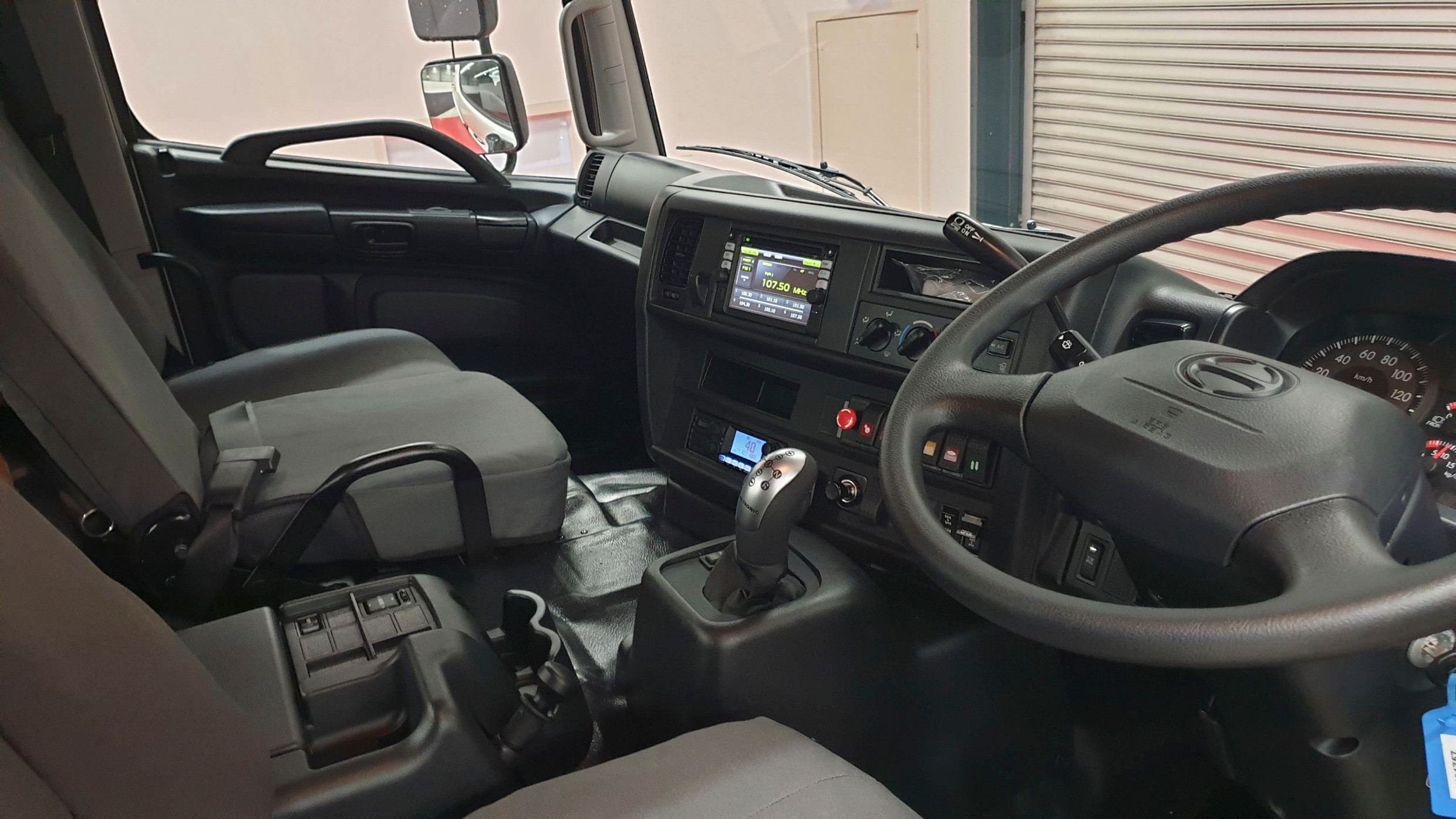2021 HINO FS -700 SERIES AMT TIPPER