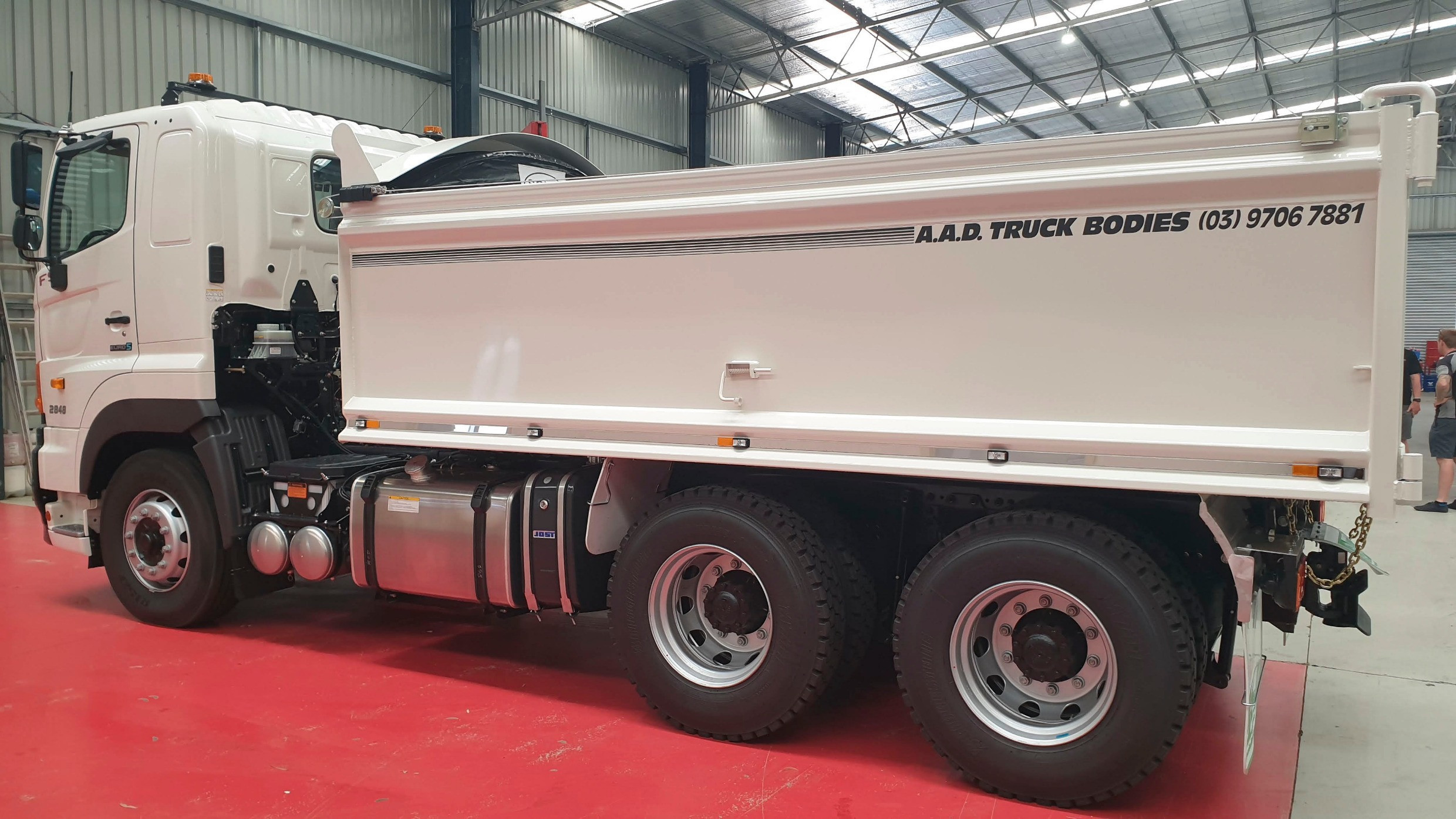 2021 HINO FS -700 SERIES AMT TIPPER