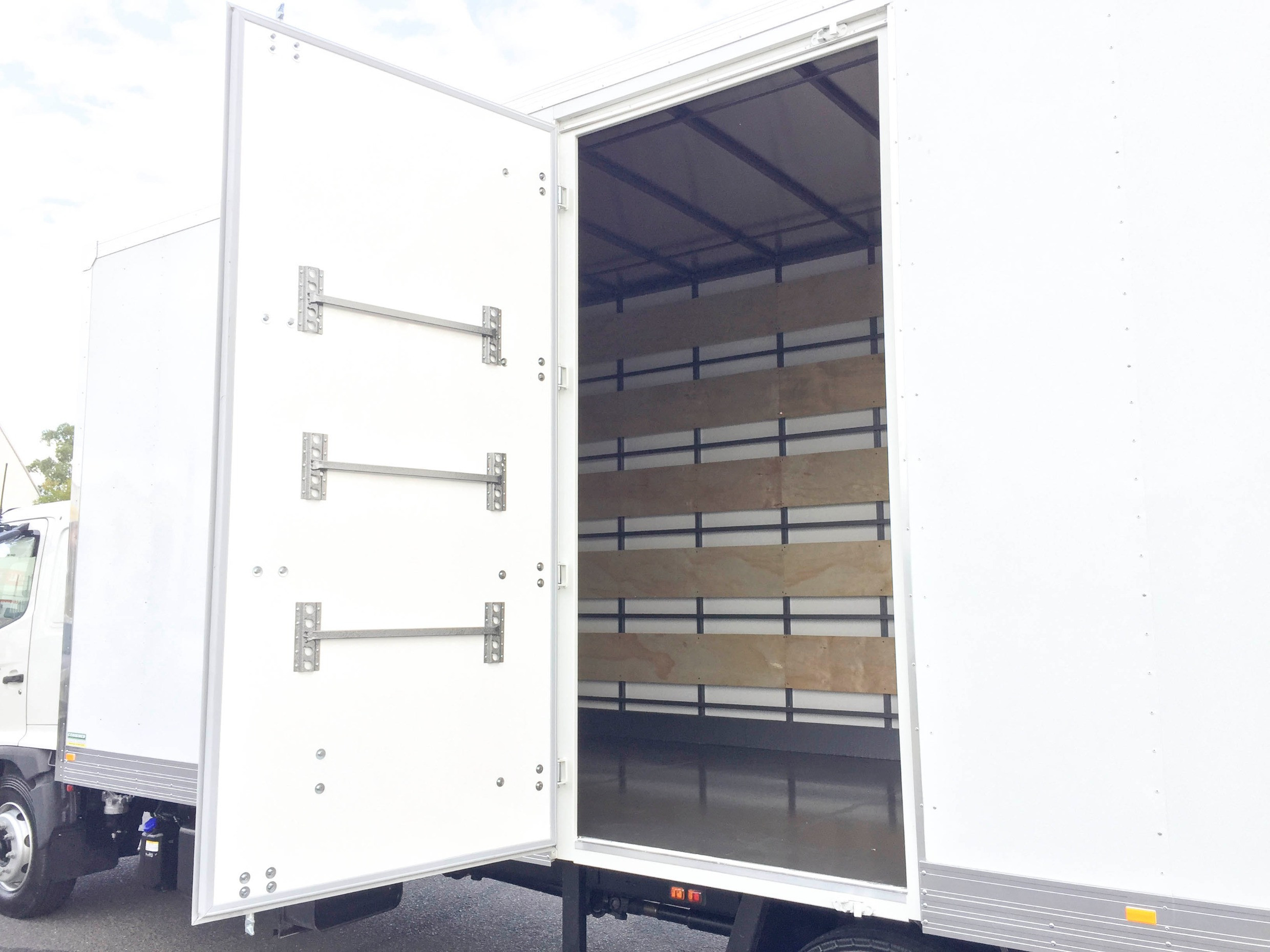 2022 HINO FE 1426-500 SERIES AUTOMATIC PANTECH
