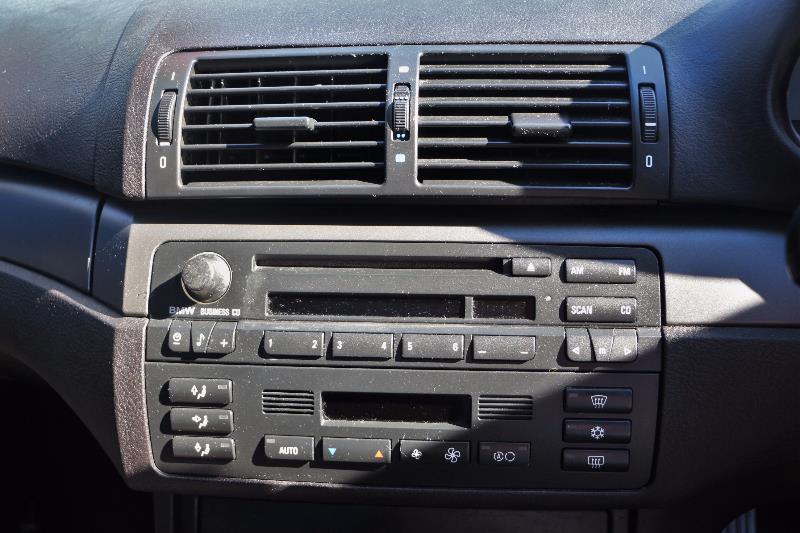 2000 BMW 318I E46
