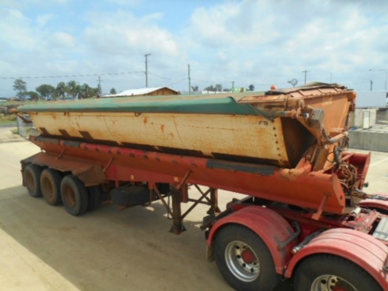 1997 United BTS Side tipper Semi Trailer