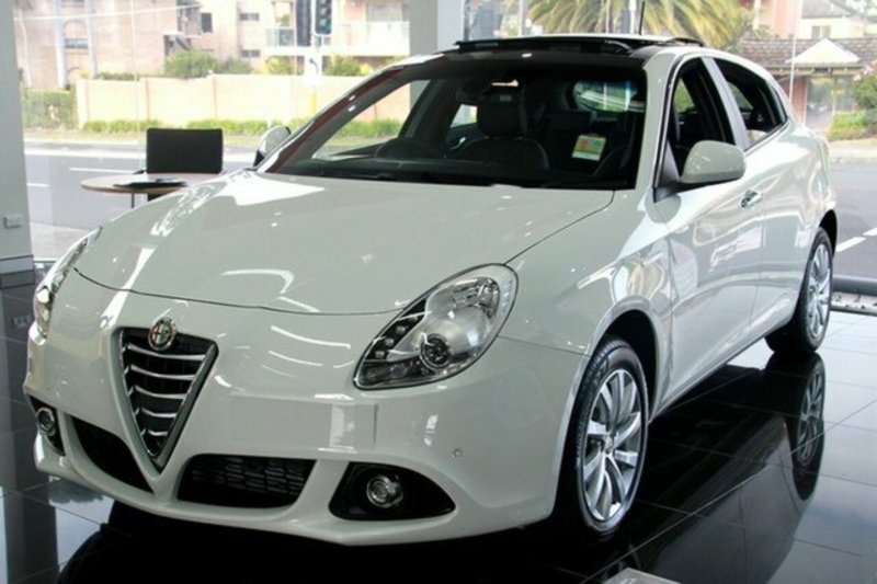 2015 ALFA ROMEO GIULIETTA DISTINCTIVE MY15