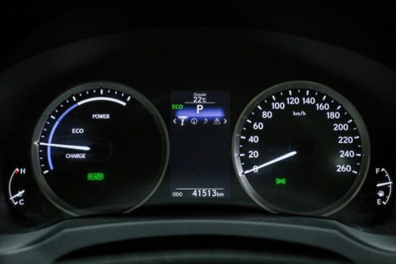 2014 LEXUS IS300h LUXURY HYBRID AVE30R MY15